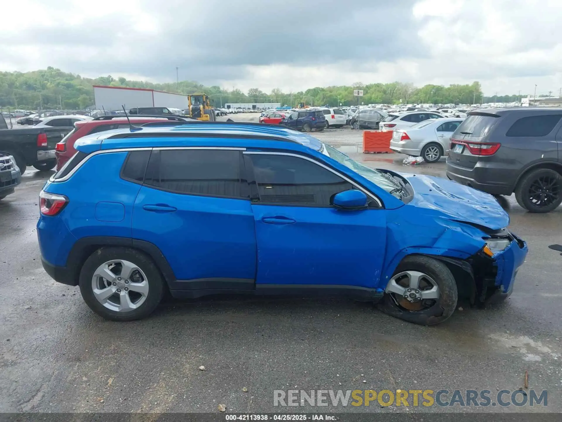 13 fotografías del automóvil dañado 3C4NJCBB9LT236642 JEEP COMPASS 2020