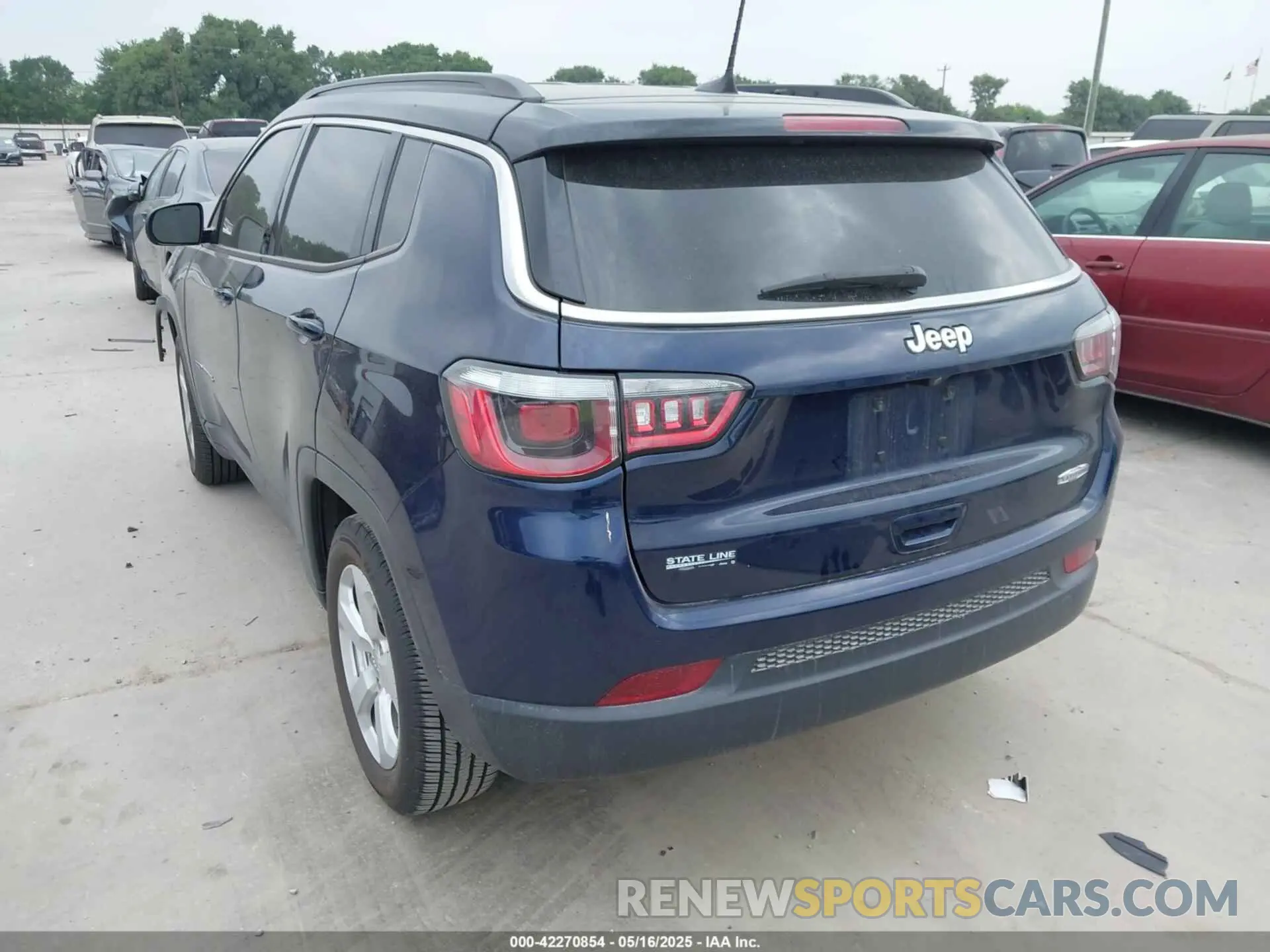 3 fotografías del automóvil dañado 3C4NJCBBXLT205917 JEEP COMPASS 2020