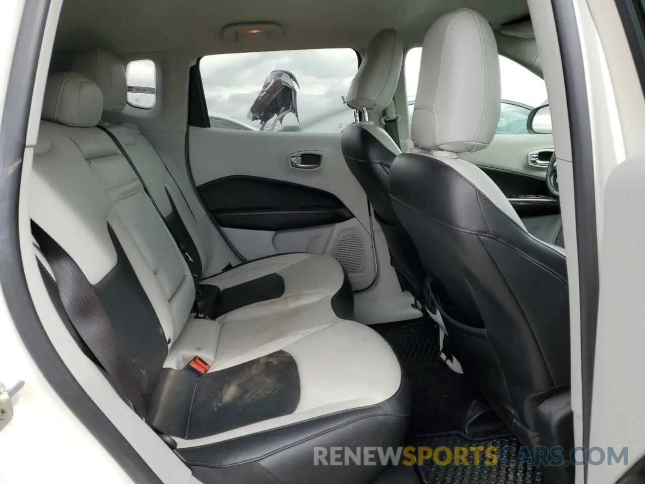 10 fotografías del automóvil dañado 3C4NJCCB2LT128992 JEEP COMPASS 2020