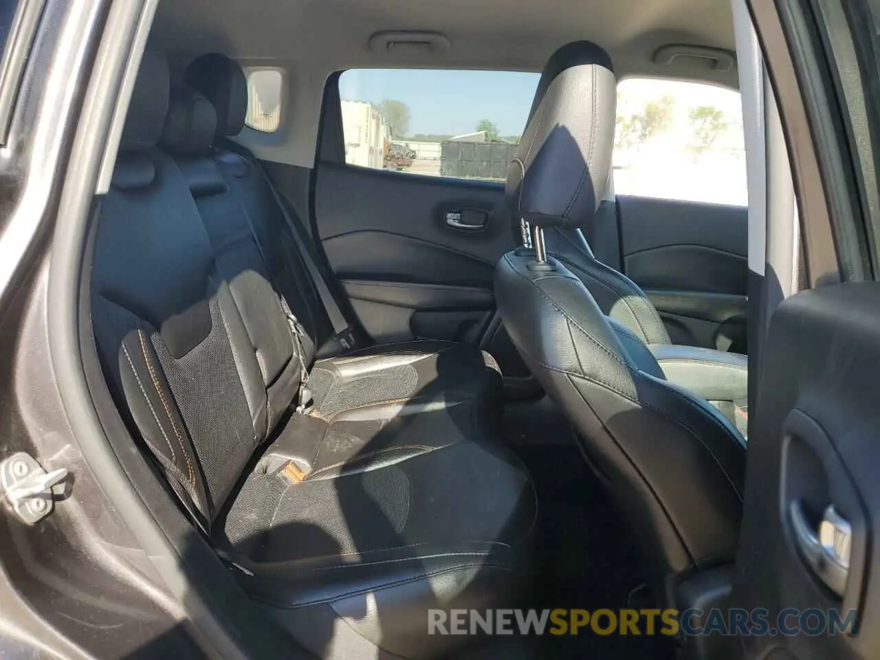 10 fotografías del automóvil dañado 3C4NJCCB6LT114416 JEEP COMPASS 2020