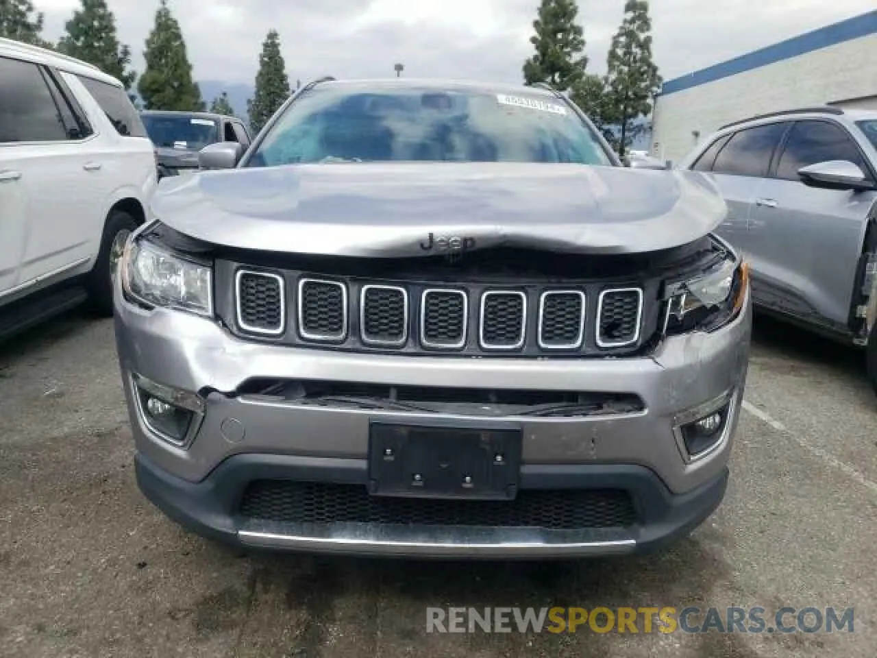 5 fotografías del automóvil dañado 3C4NJCCB7LT114456 JEEP COMPASS 2020