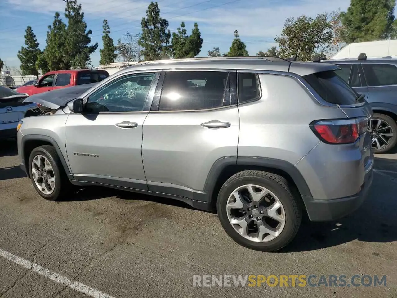 2 fotografías del automóvil dañado 3C4NJCCB9LT179860 JEEP COMPASS 2020