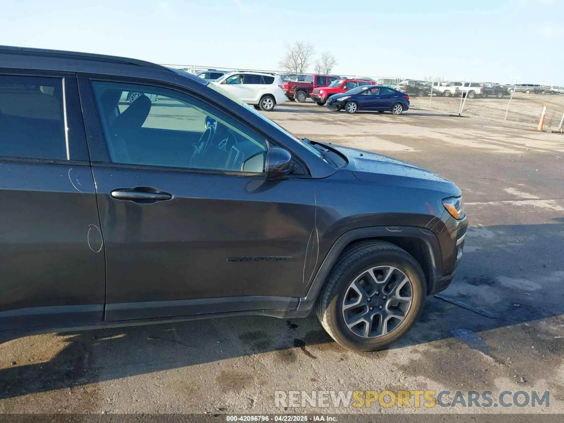 20 fotografías del automóvil dañado 3C4NJDAB3LT224171 JEEP COMPASS 2020