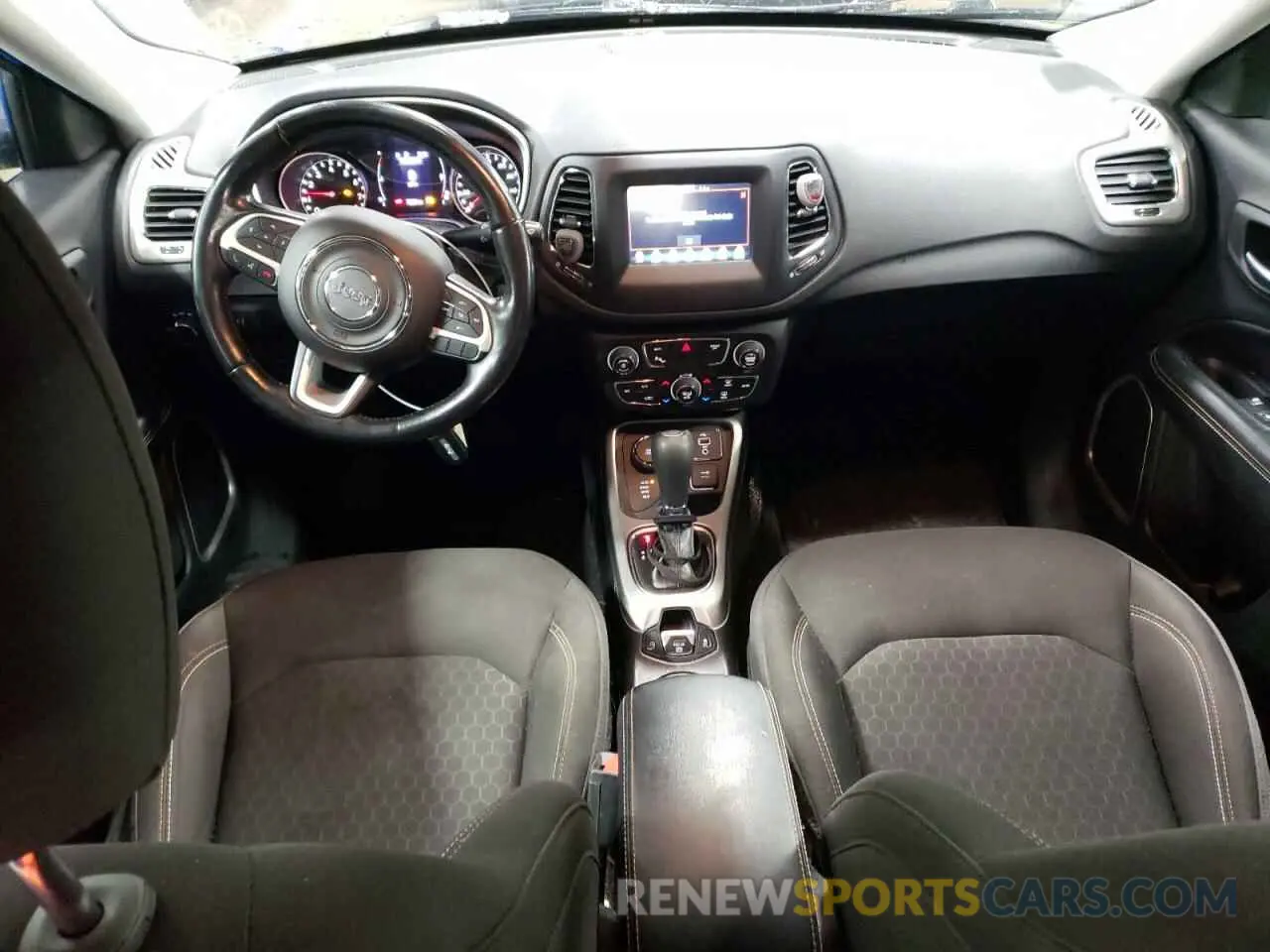 8 fotografías del automóvil dañado 3C4NJDAB5LT149277 JEEP COMPASS 2020