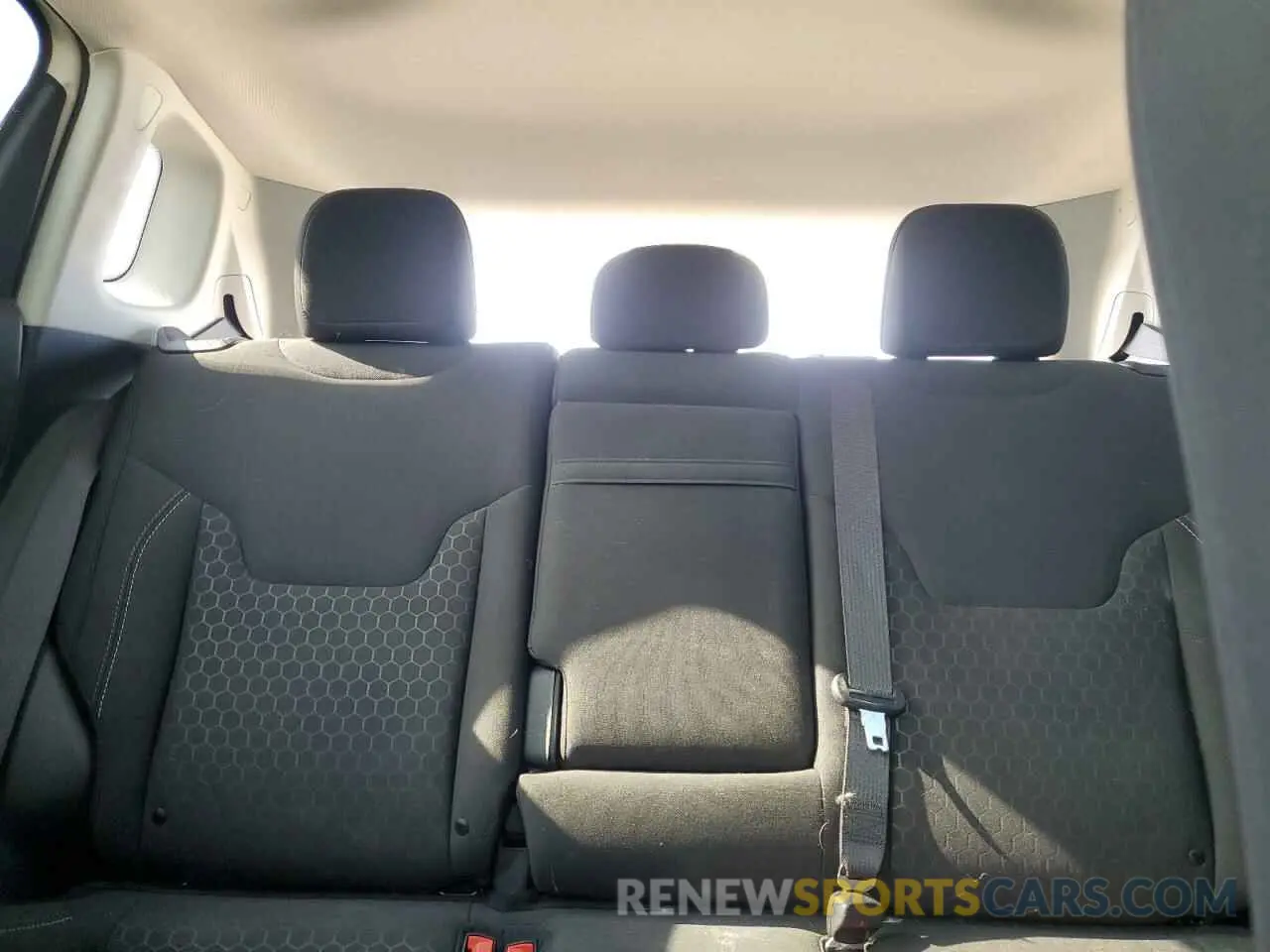 10 fotografías del automóvil dañado 3C4NJDAB8LT105015 JEEP COMPASS 2020