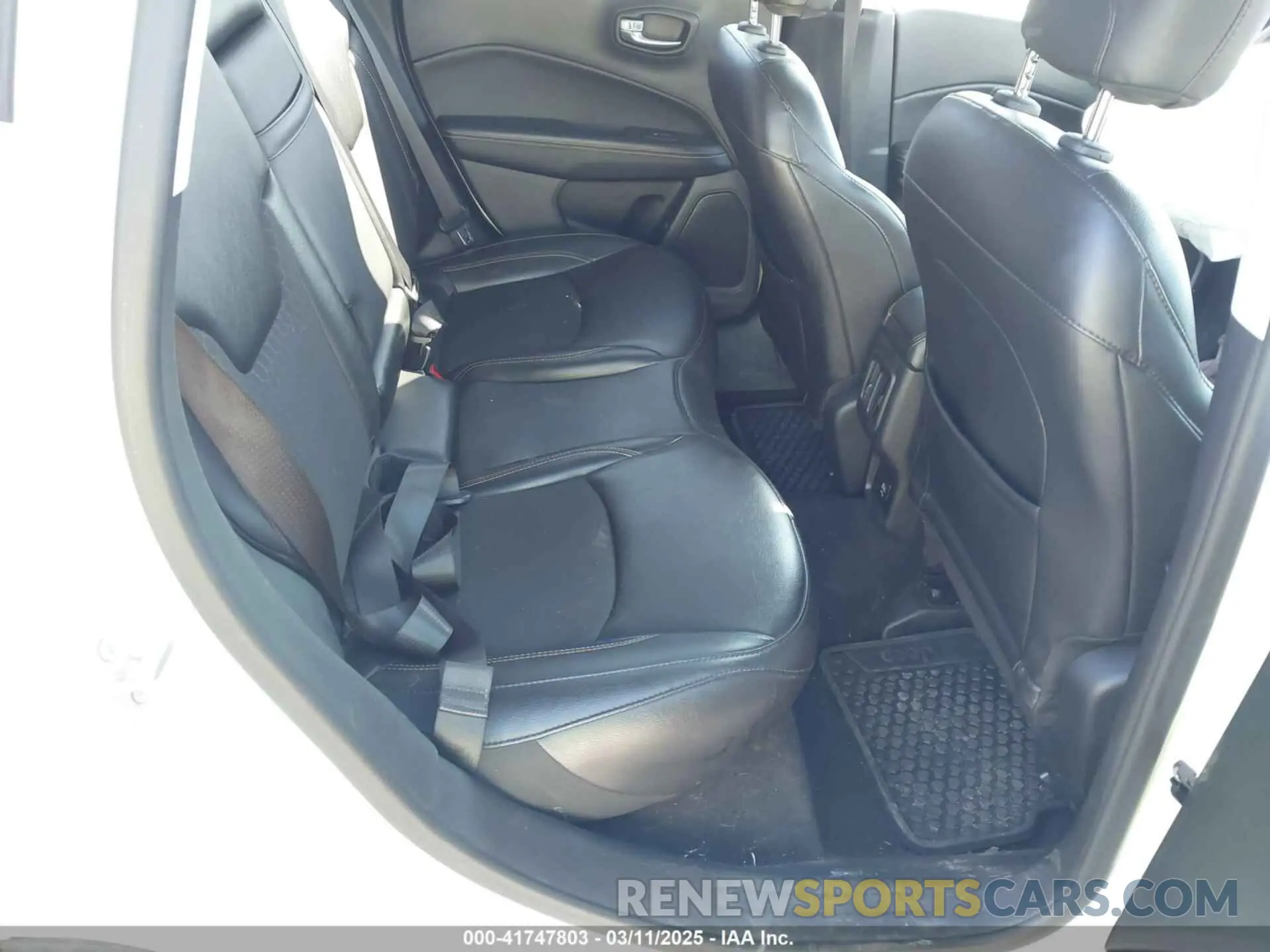8 fotografías del automóvil dañado 3C4NJDBB0LT145359 JEEP COMPASS 2020