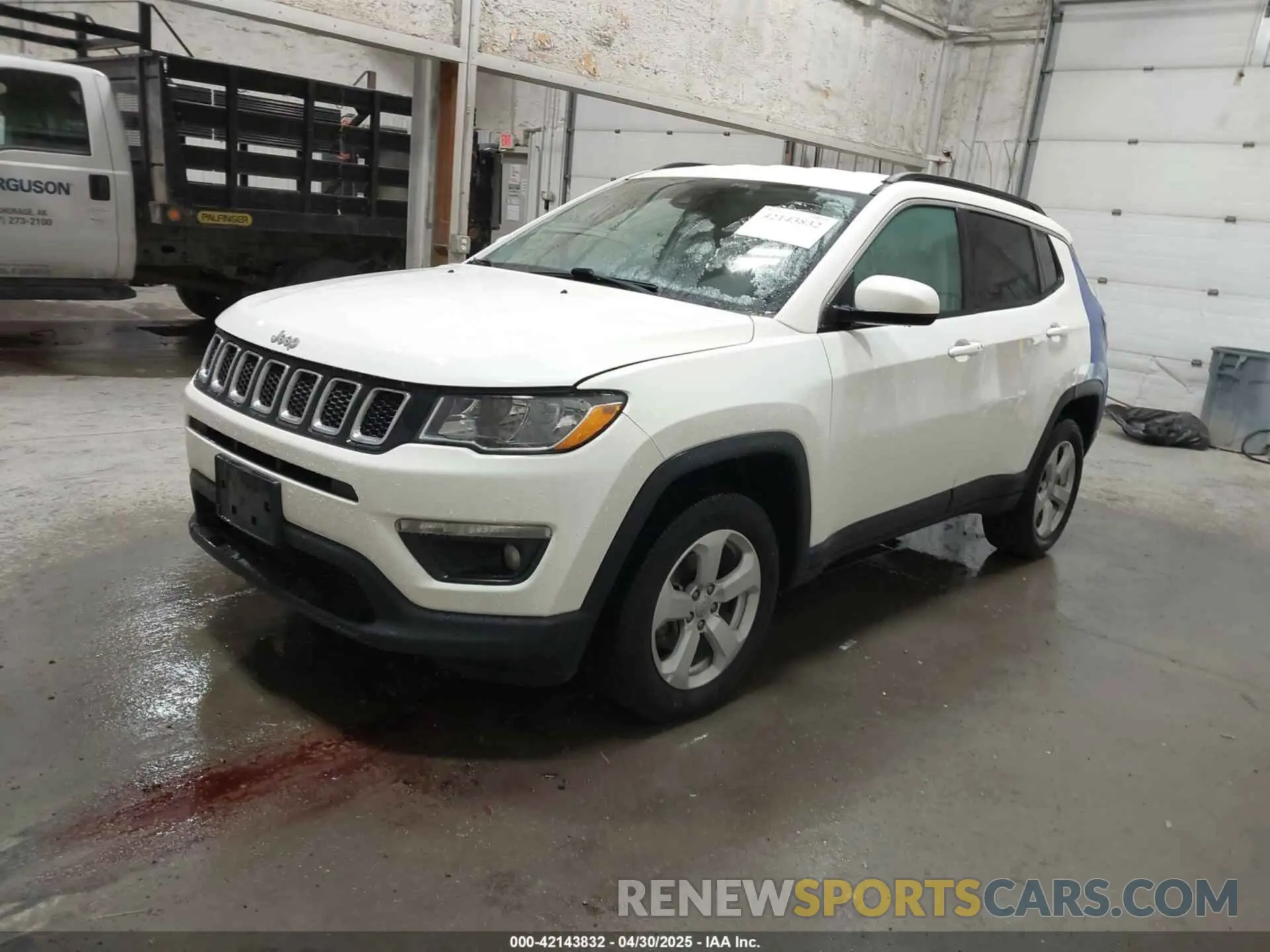 2 fotografías del automóvil dañado 3C4NJDBB0LT192598 JEEP COMPASS 2020