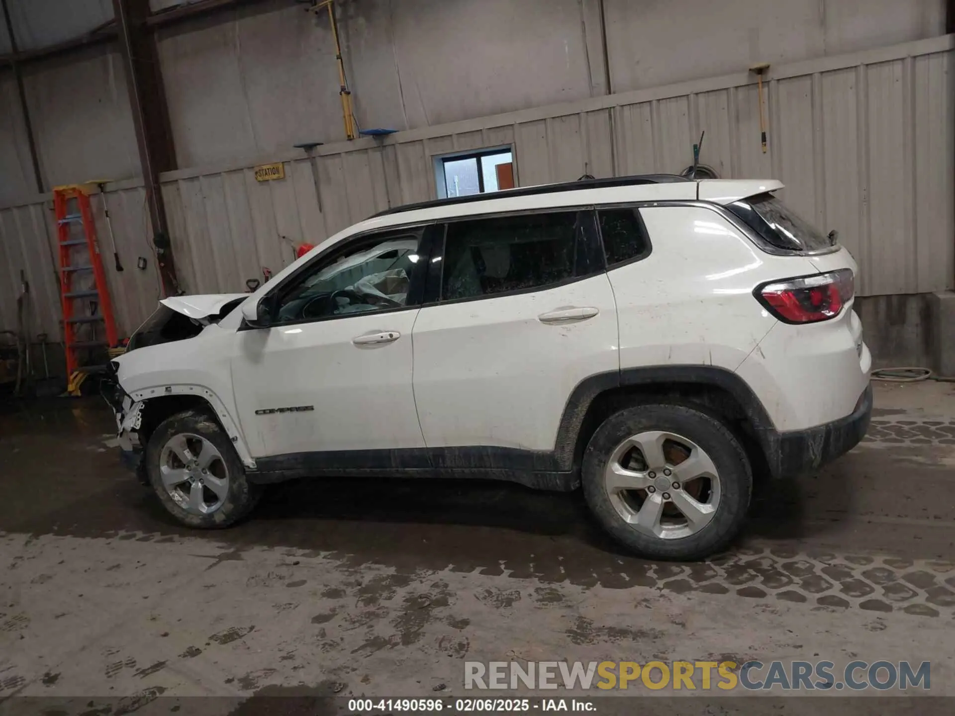 14 fotografías del automóvil dañado 3C4NJDBB2LT146691 JEEP COMPASS 2020
