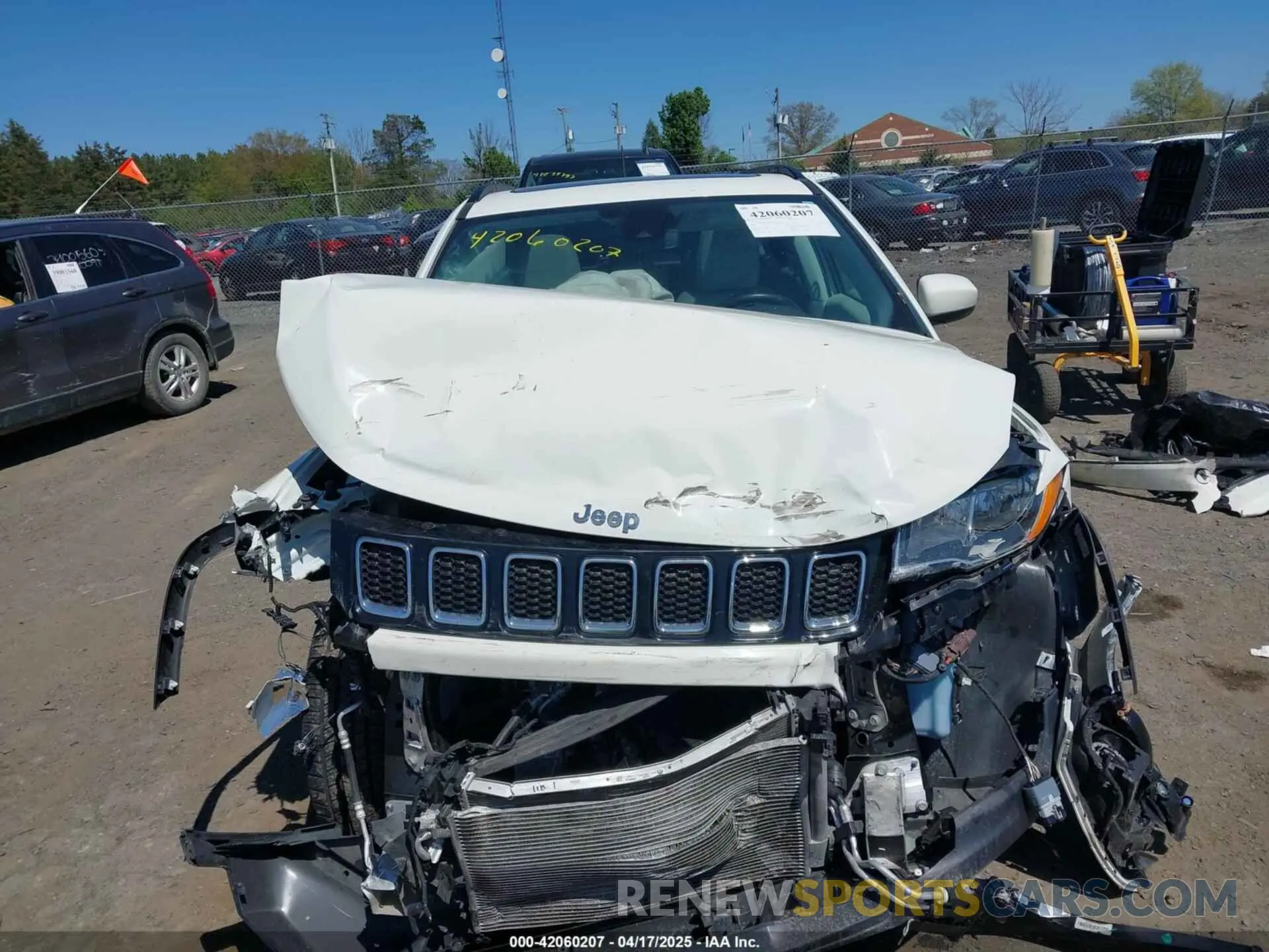 13 fotografías del automóvil dañado 3C4NJDBB4LT222752 JEEP COMPASS 2020
