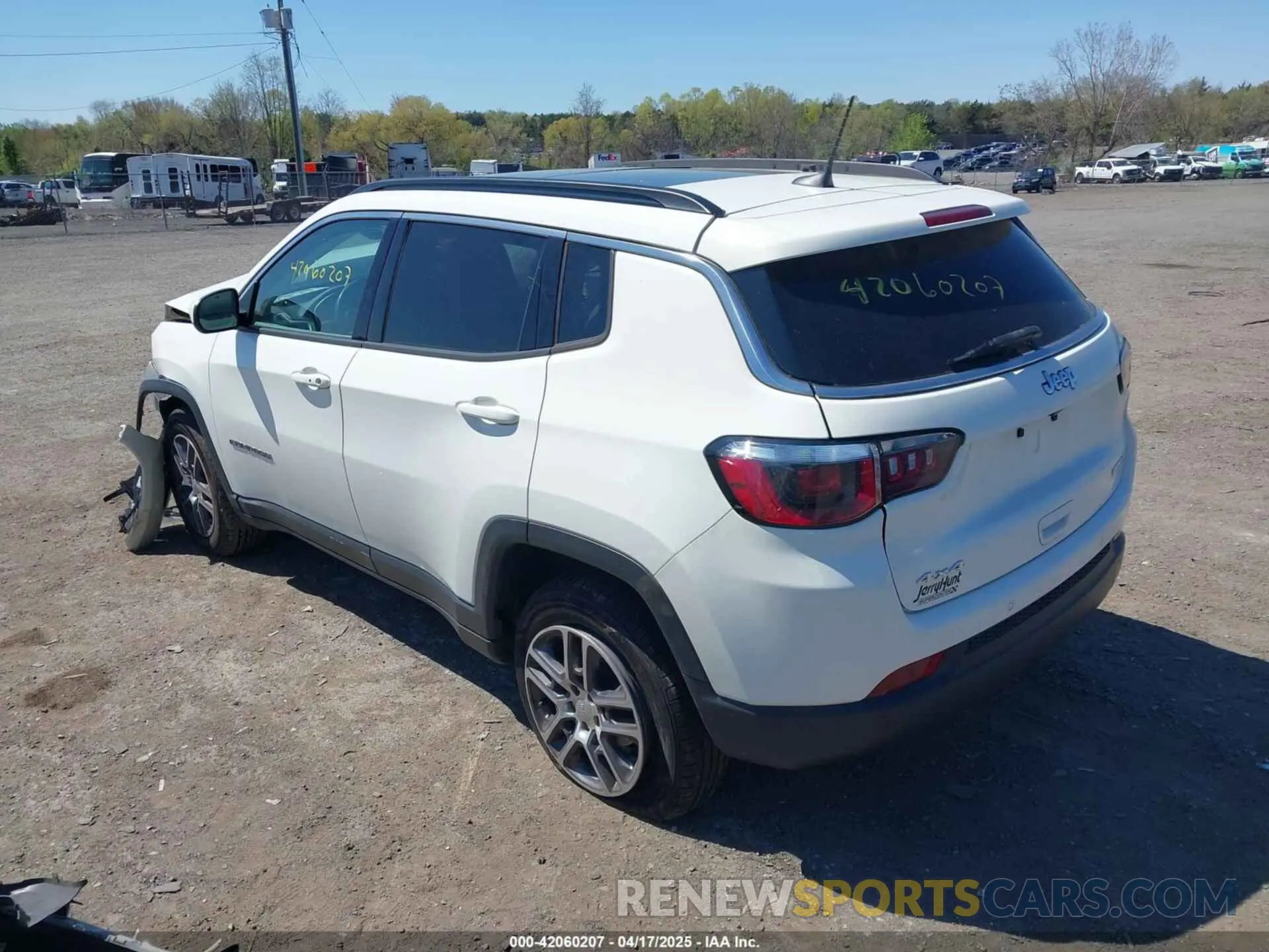 3 fotografías del automóvil dañado 3C4NJDBB4LT222752 JEEP COMPASS 2020