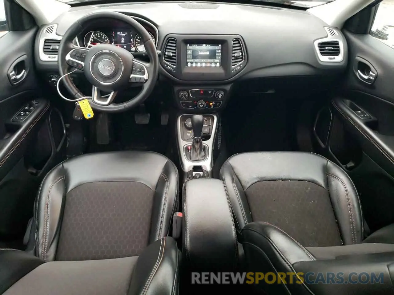 8 fotografías del automóvil dañado 3C4NJDBB6LT100572 JEEP COMPASS 2020