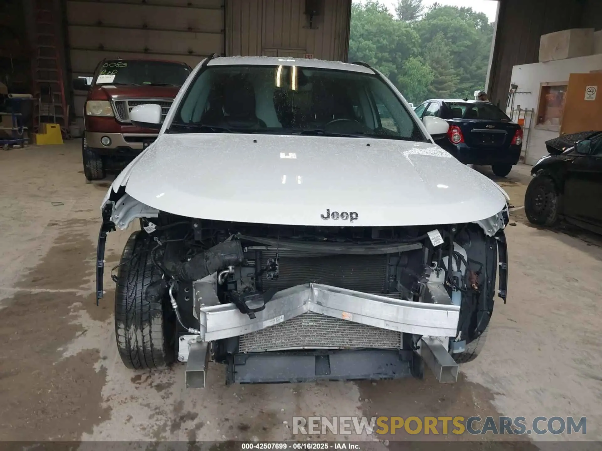 17 fotografías del automóvil dañado 3C4NJDBB6LT252156 JEEP COMPASS 2020