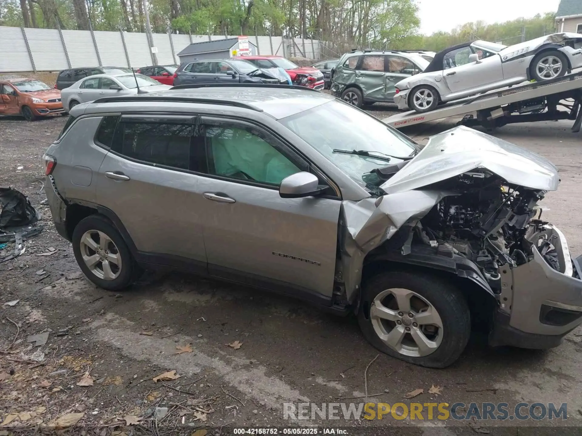 14 fotografías del automóvil dañado 3C4NJDBB7LT240789 JEEP COMPASS 2020