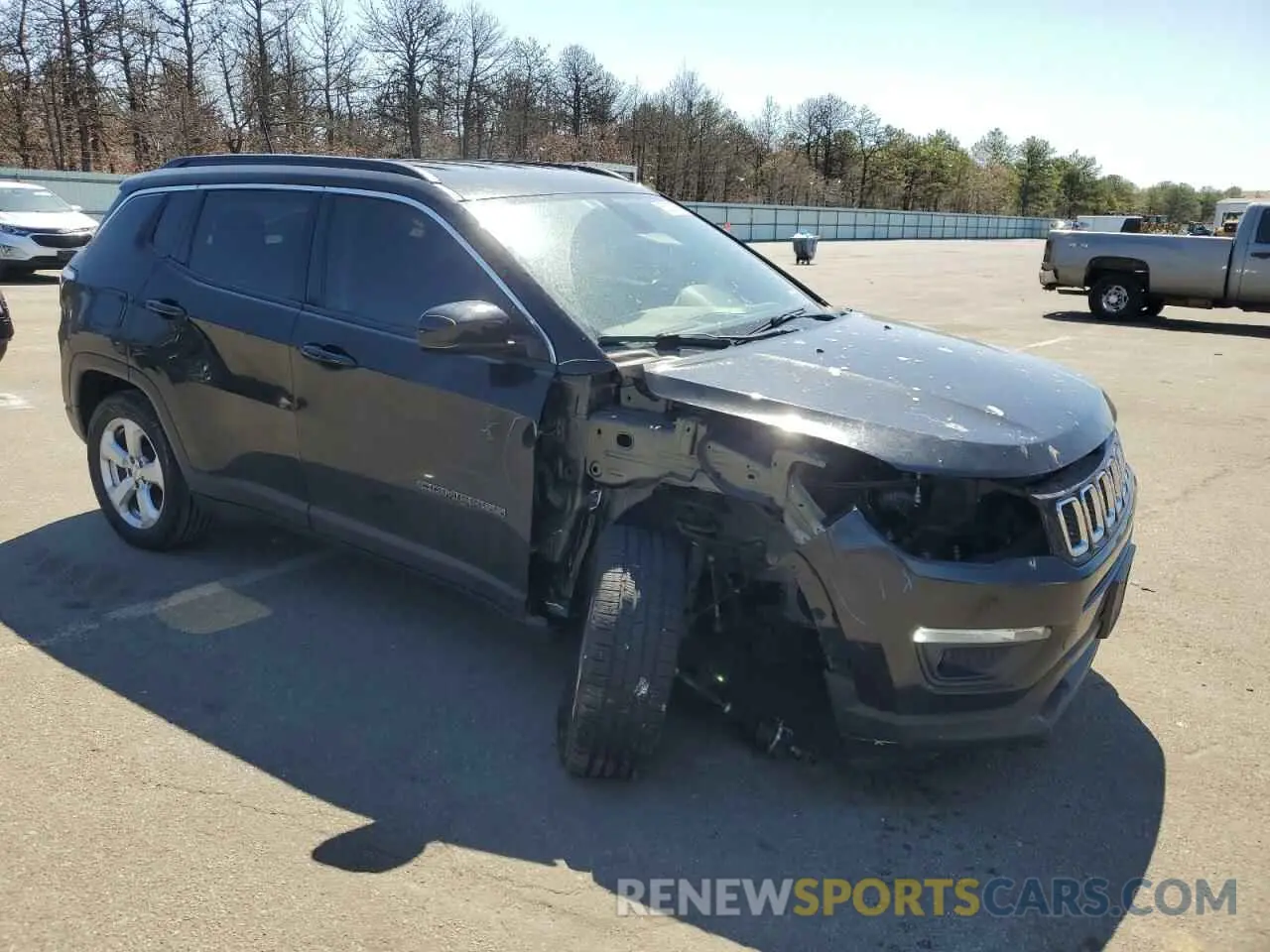 4 fotografías del automóvil dañado 3C4NJDBB8LT100590 JEEP COMPASS 2020