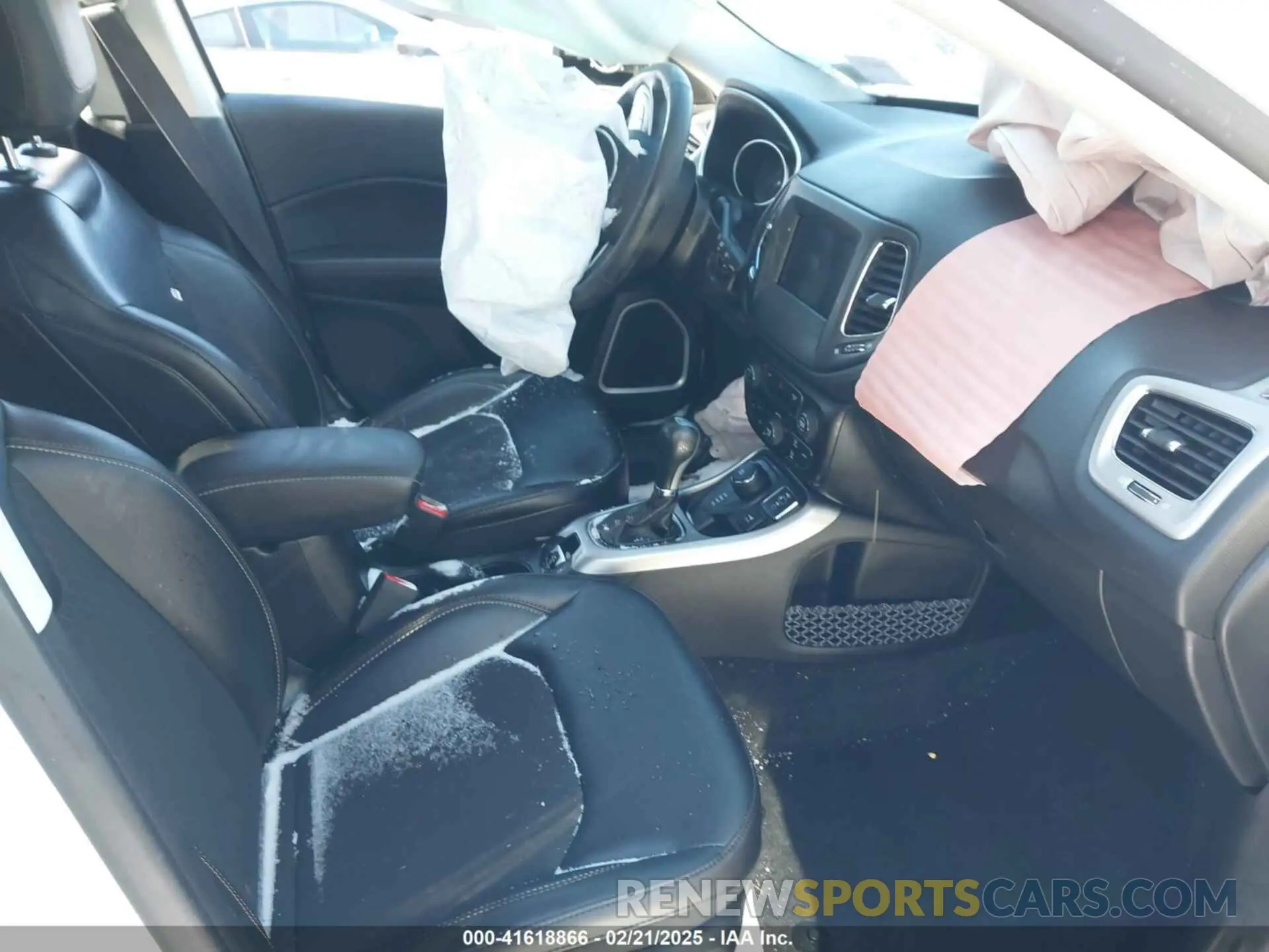 5 fotografías del automóvil dañado 3C4NJDBB9LT112280 JEEP COMPASS 2020