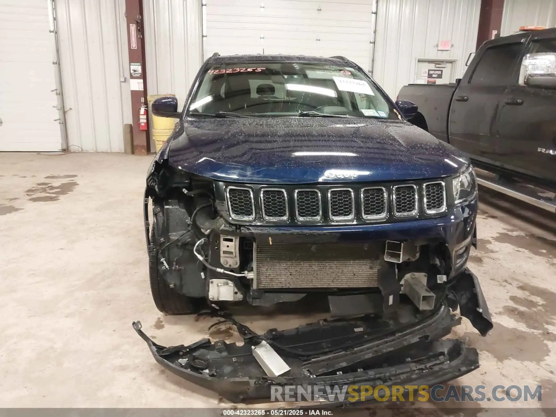 12 fotografías del automóvil dañado 3C4NJDBB9LT124543 JEEP COMPASS 2020