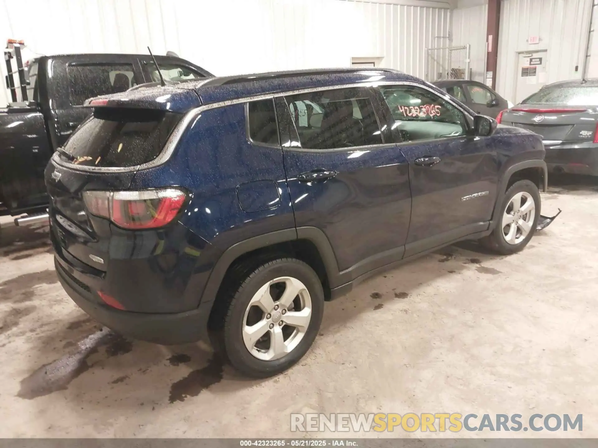 4 fotografías del automóvil dañado 3C4NJDBB9LT124543 JEEP COMPASS 2020