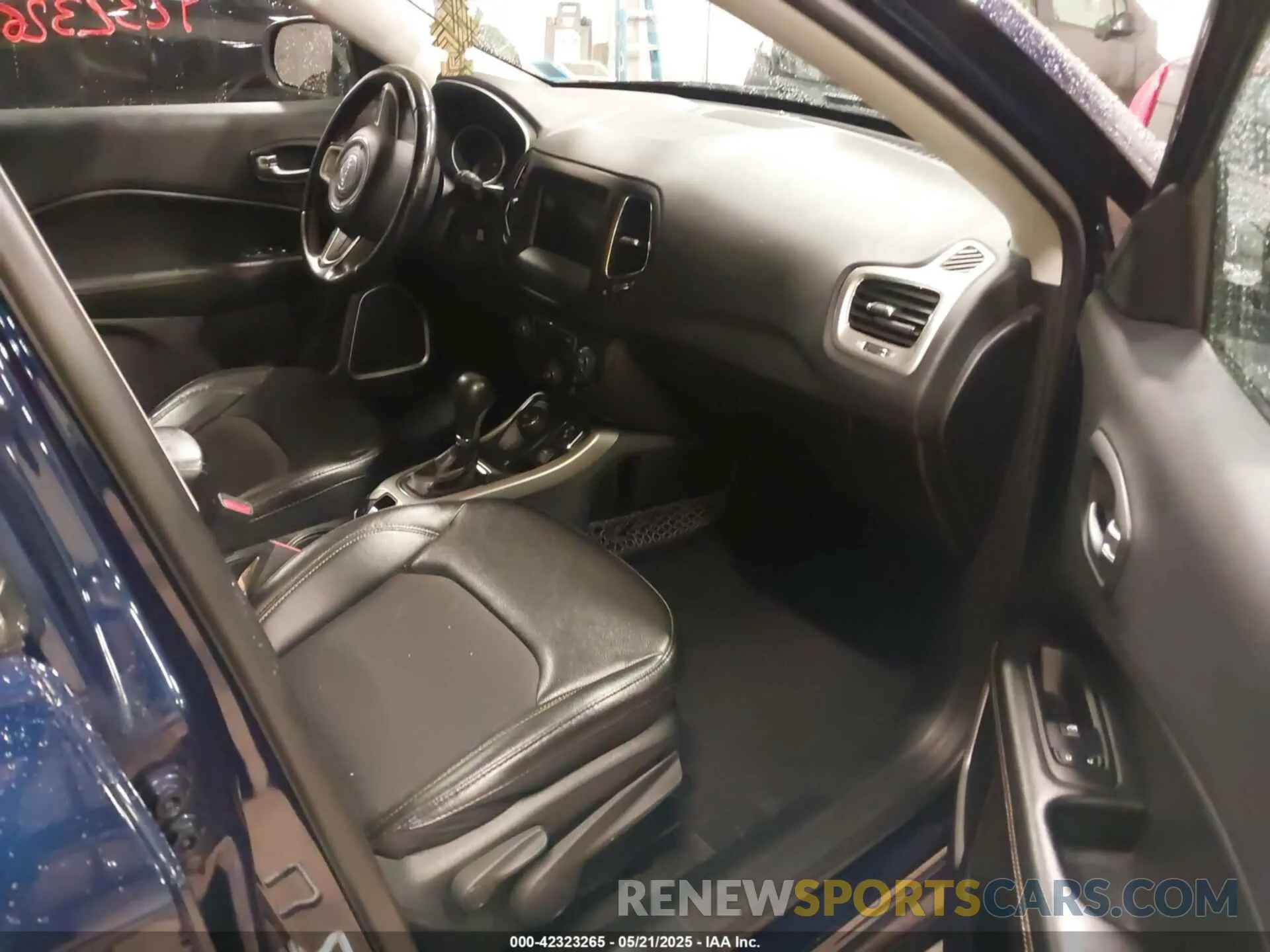 5 fotografías del automóvil dañado 3C4NJDBB9LT124543 JEEP COMPASS 2020
