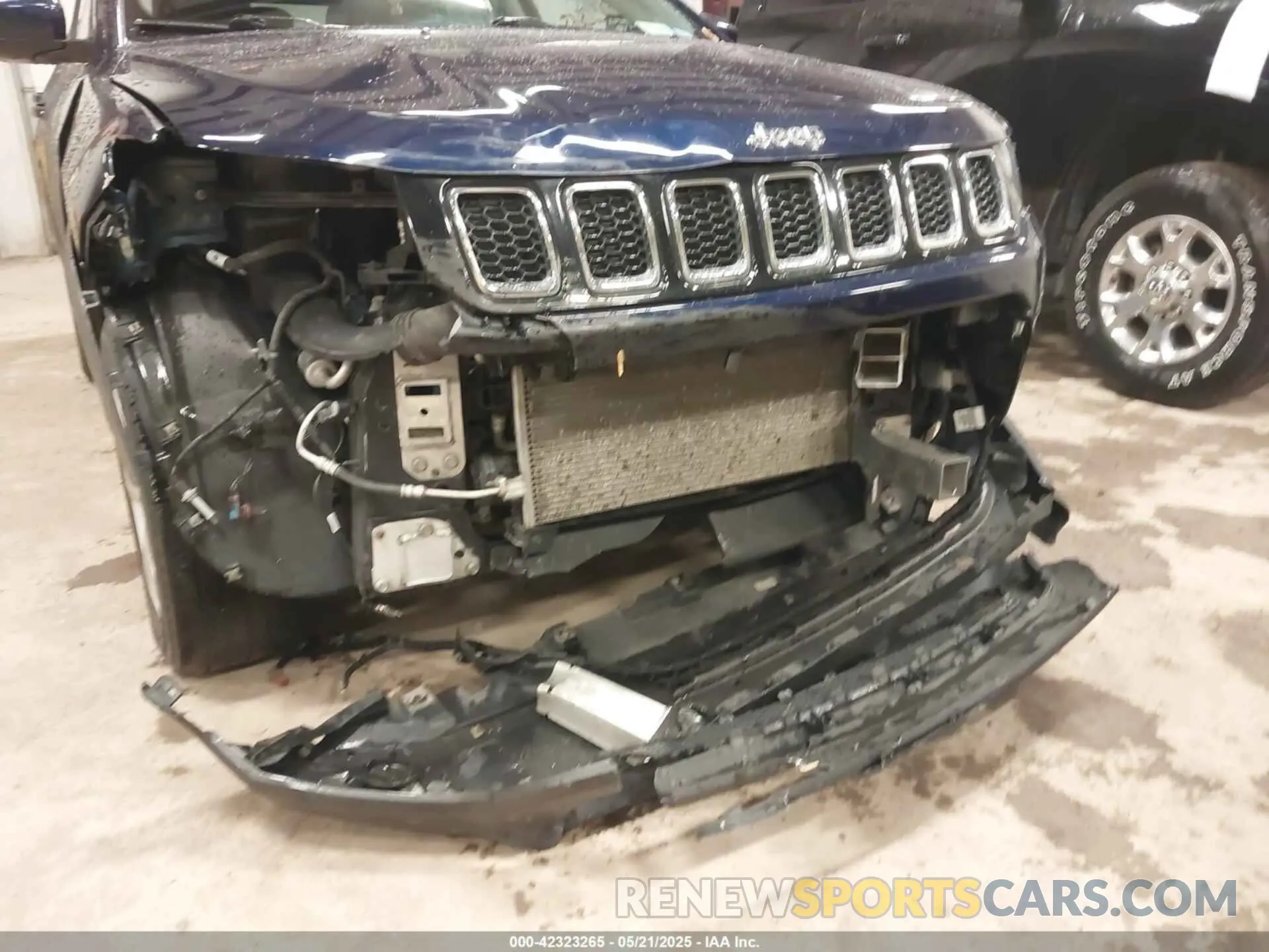 6 fotografías del automóvil dañado 3C4NJDBB9LT124543 JEEP COMPASS 2020