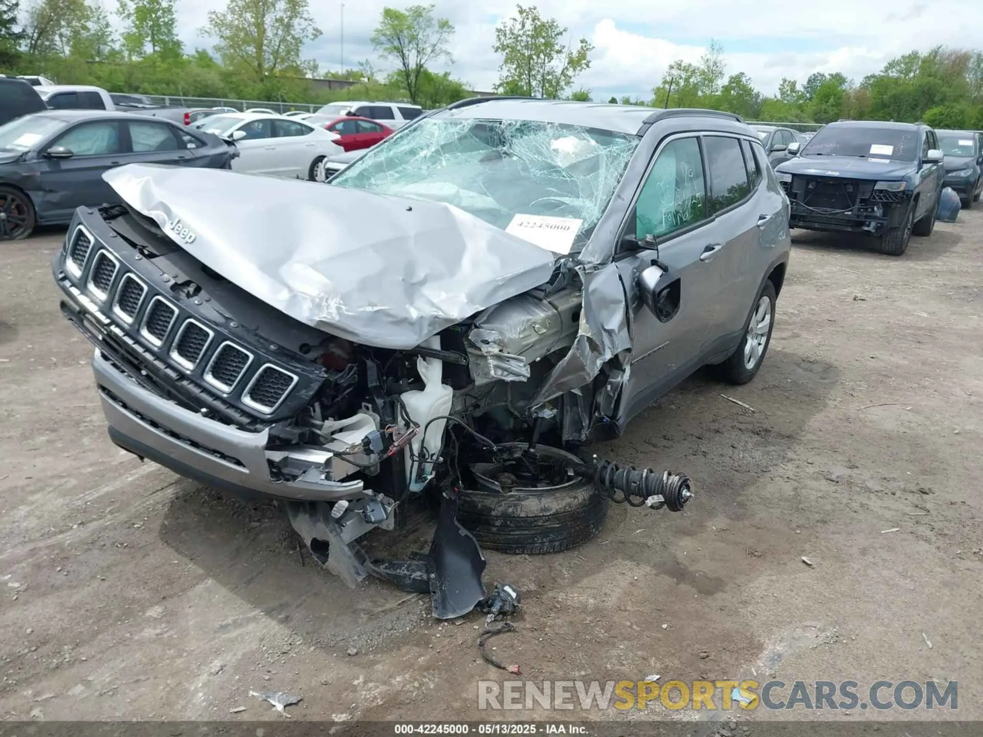 2 fotografías del automóvil dañado 3C4NJDBB9LT252474 JEEP COMPASS 2020
