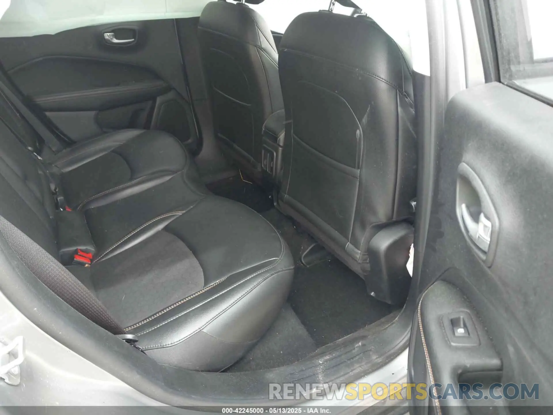 8 fotografías del automóvil dañado 3C4NJDBB9LT252474 JEEP COMPASS 2020