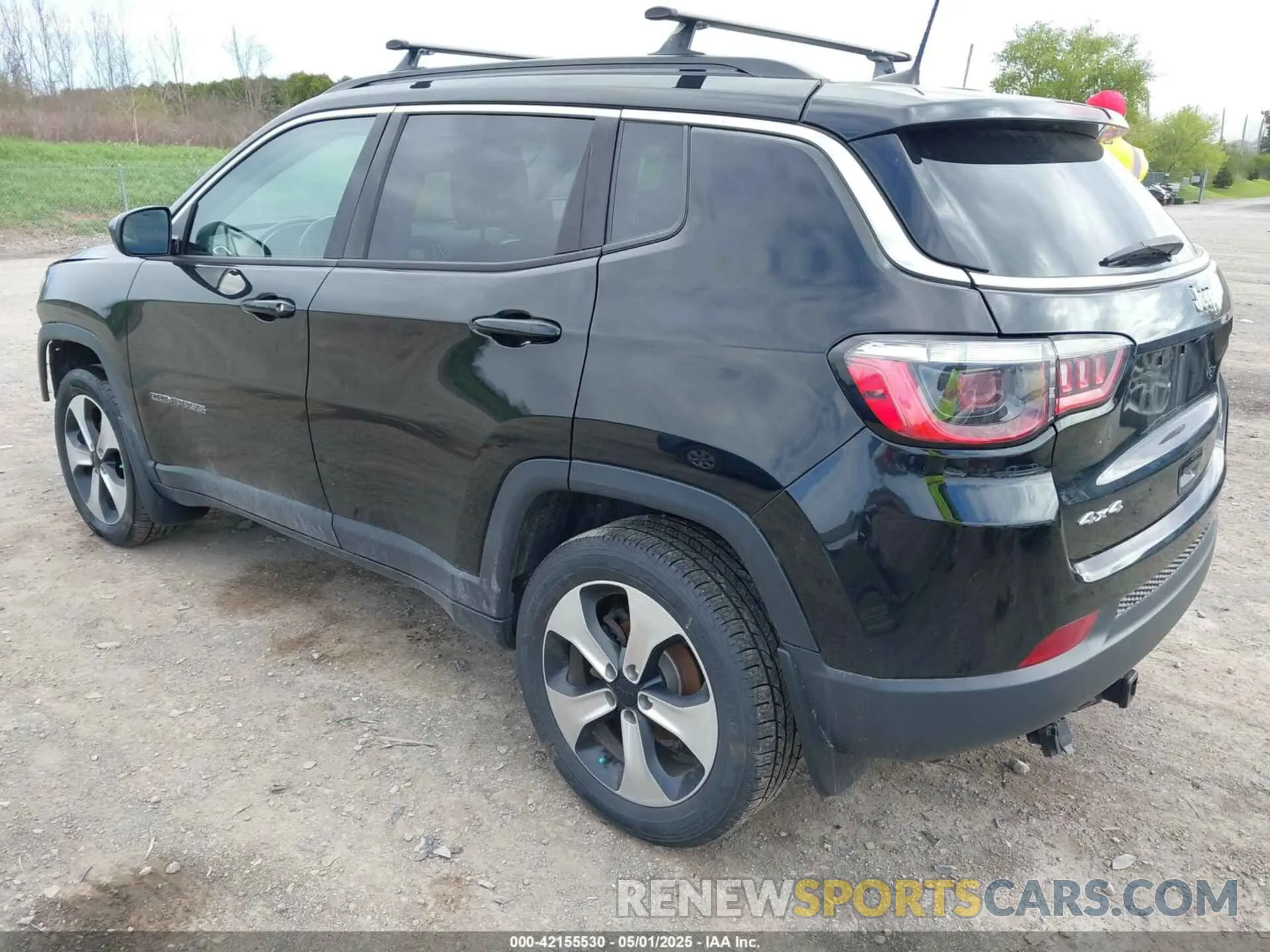 3 fotografías del automóvil dañado 3C4NJDBBXLT256632 JEEP COMPASS 2020