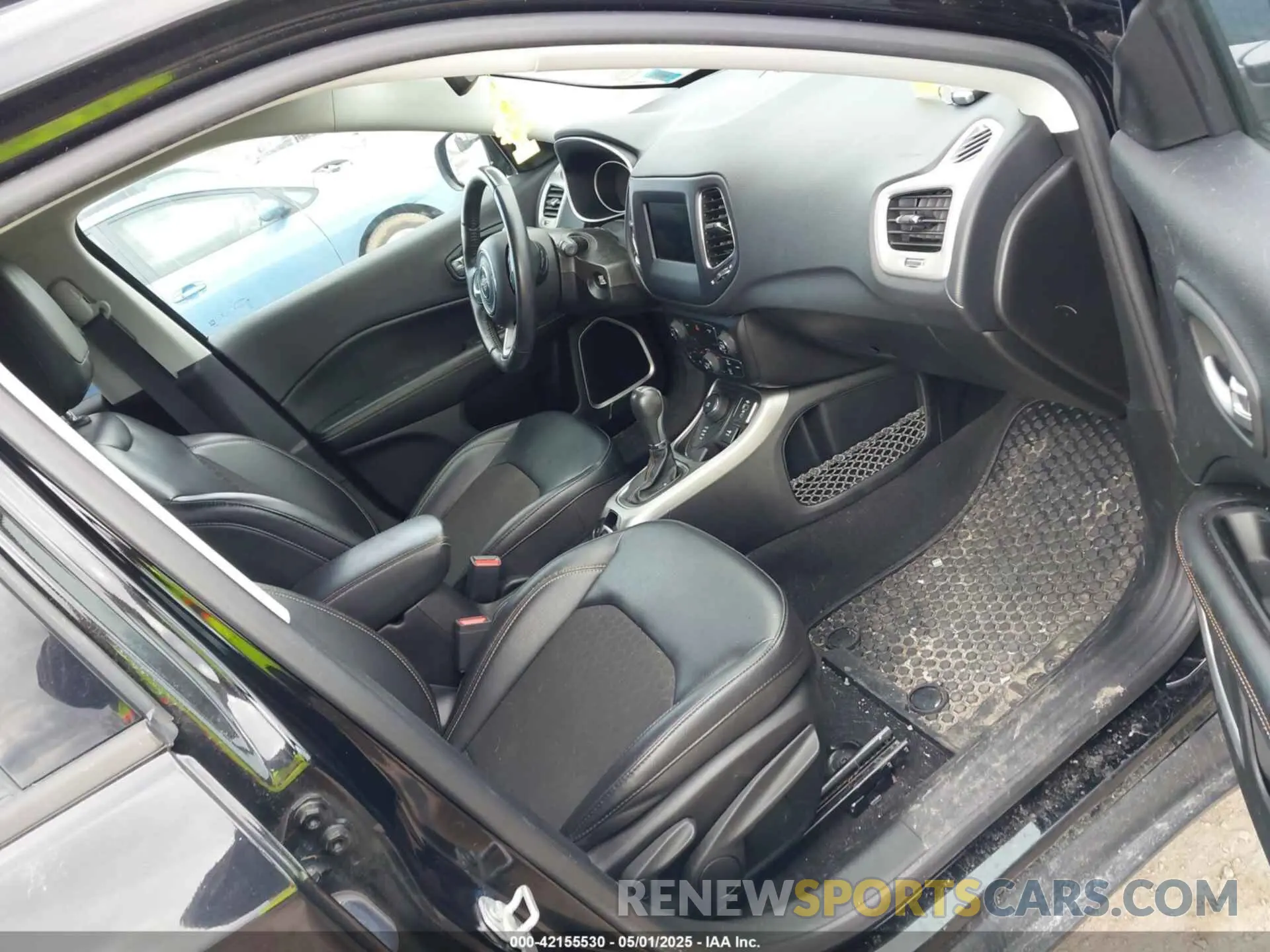 5 fotografías del automóvil dañado 3C4NJDBBXLT256632 JEEP COMPASS 2020