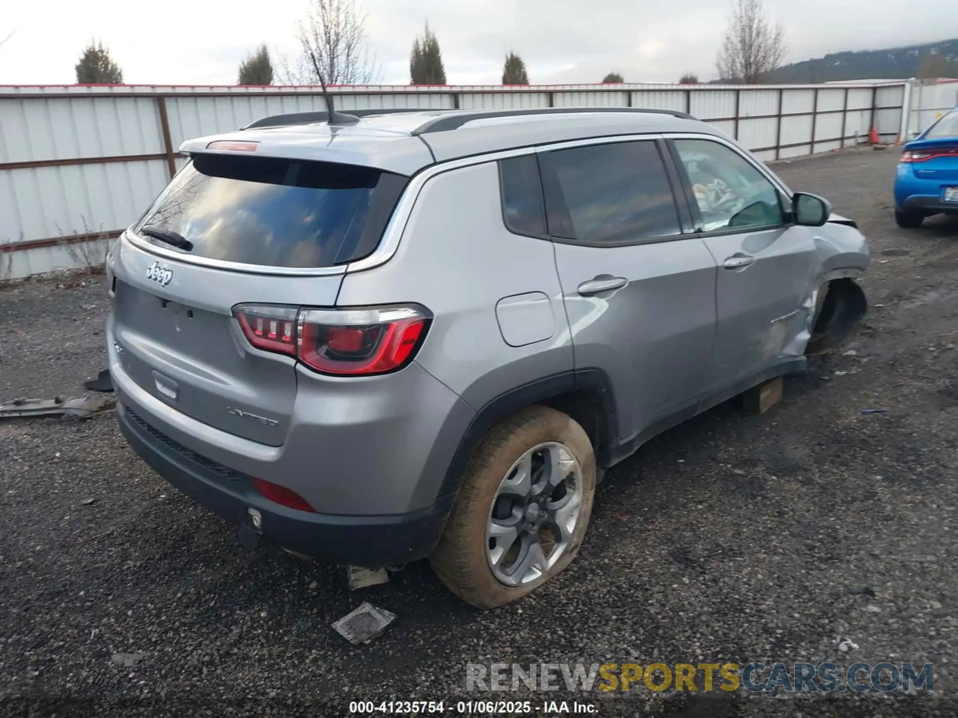 4 fotografías del automóvil dañado 3C4NJDCB0LT127507 JEEP COMPASS 2020