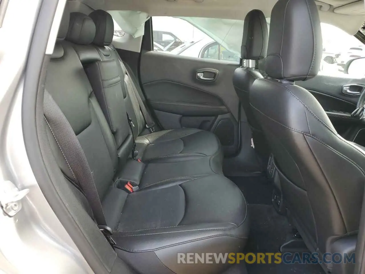 10 fotografías del automóvil dañado 3C4NJDCB0LT128186 JEEP COMPASS 2020