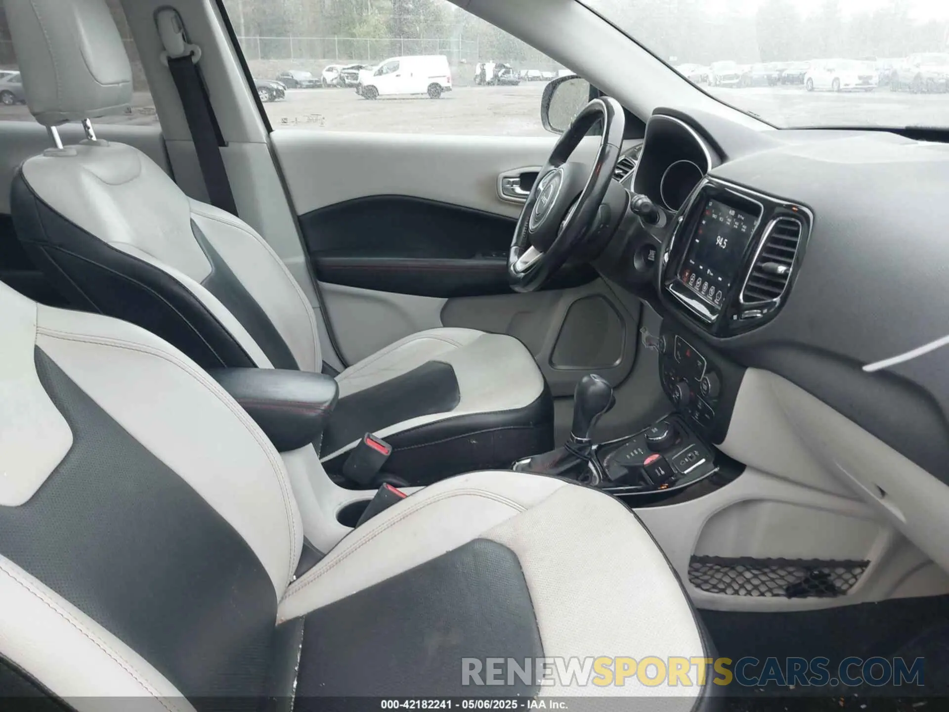 5 fotografías del automóvil dañado 3C4NJDCB0LT233570 JEEP COMPASS 2020