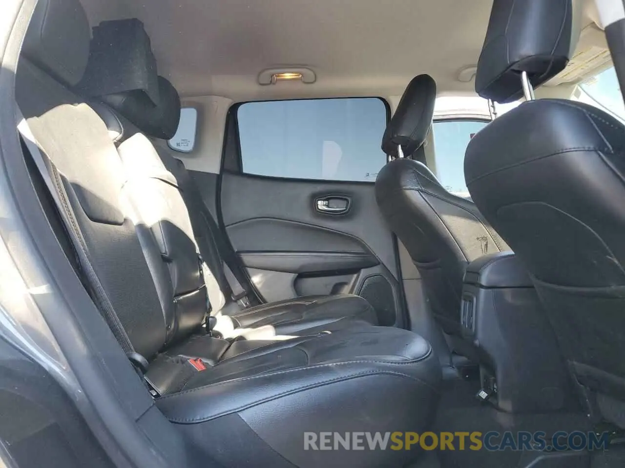 11 fotografías del automóvil dañado 3C4NJDCB3LT133060 JEEP COMPASS 2020