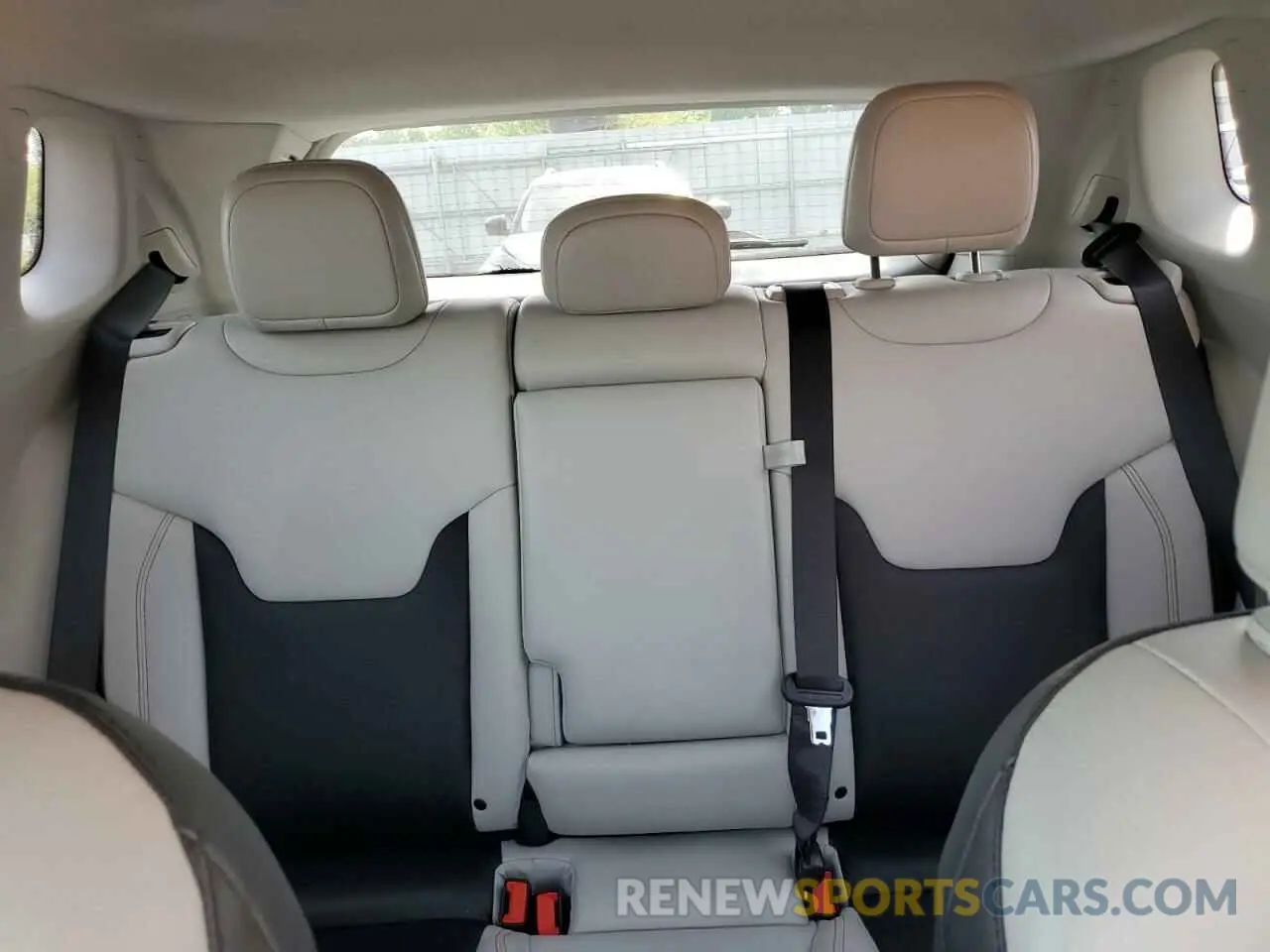10 fotografías del automóvil dañado 3C4NJDCB3LT216892 JEEP COMPASS 2020