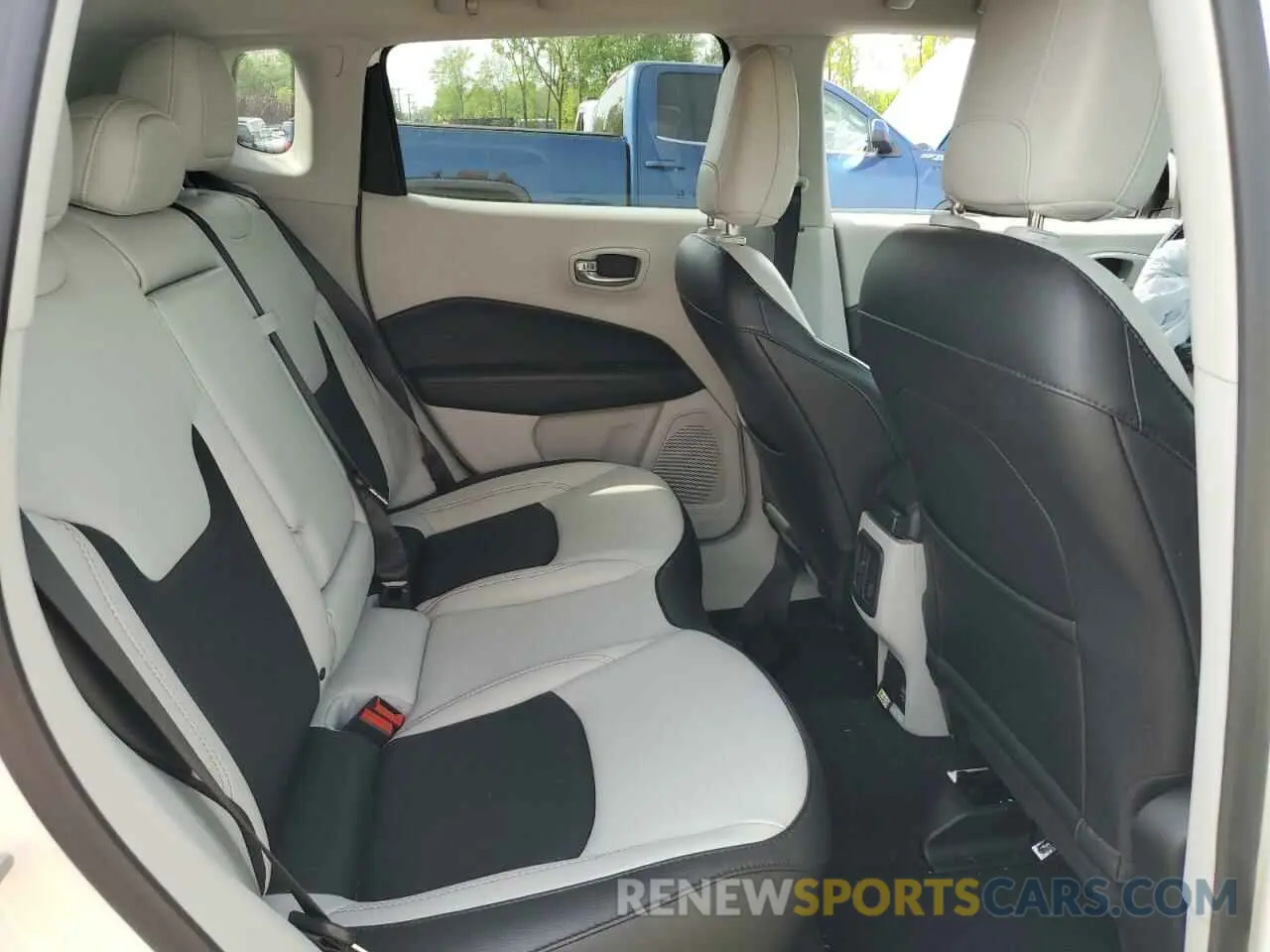 11 fotografías del automóvil dañado 3C4NJDCB3LT216892 JEEP COMPASS 2020