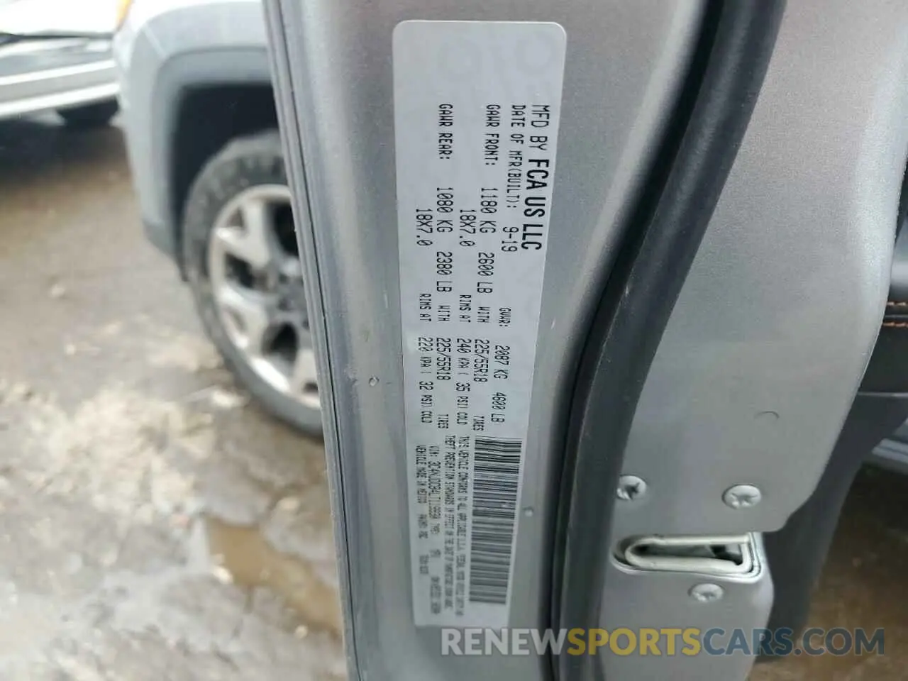 13 fotografías del automóvil dañado 3C4NJDCB4LT119930 JEEP COMPASS 2020