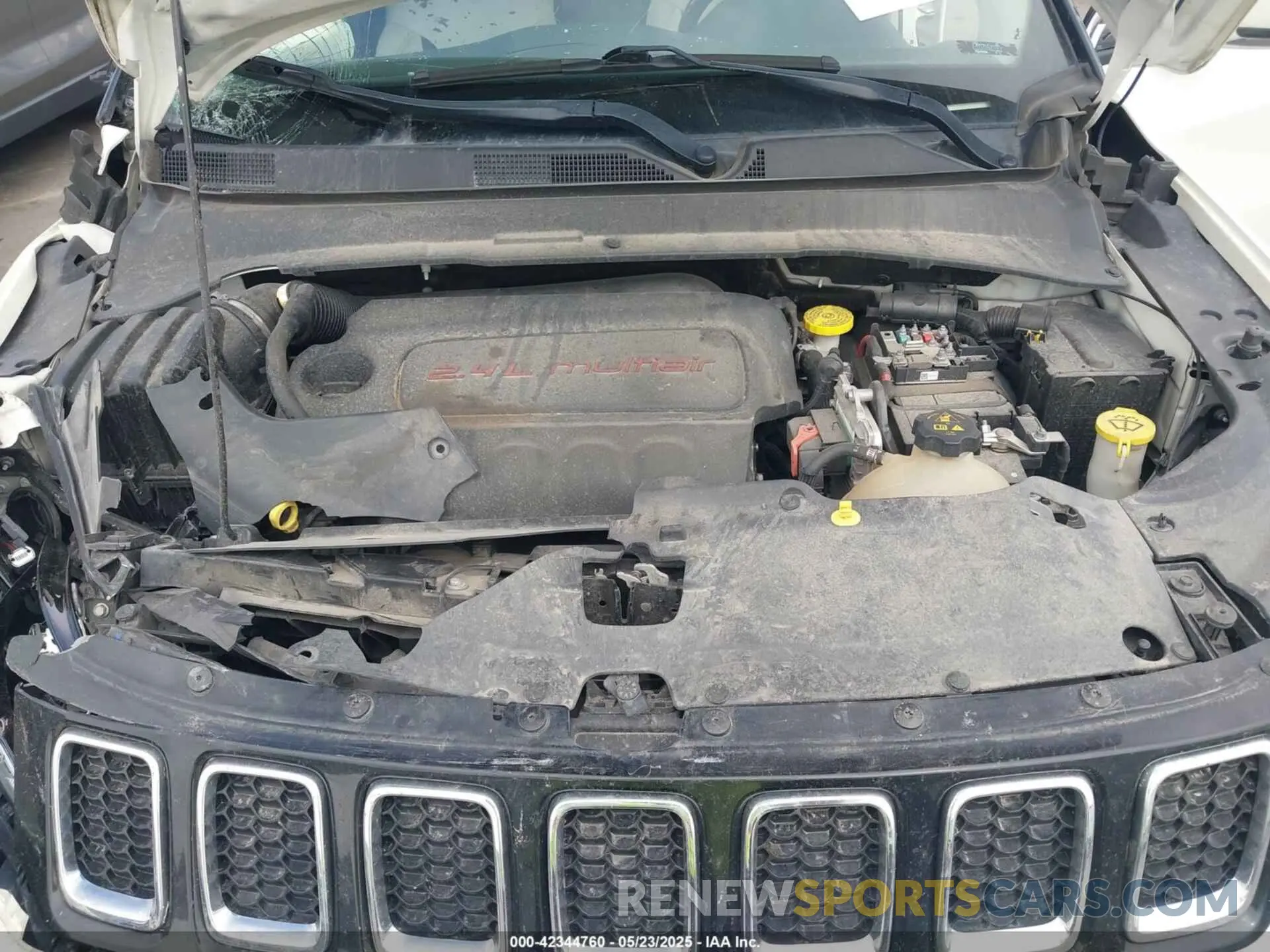 10 fotografías del automóvil dañado 3C4NJDCB4LT122066 JEEP COMPASS 2020