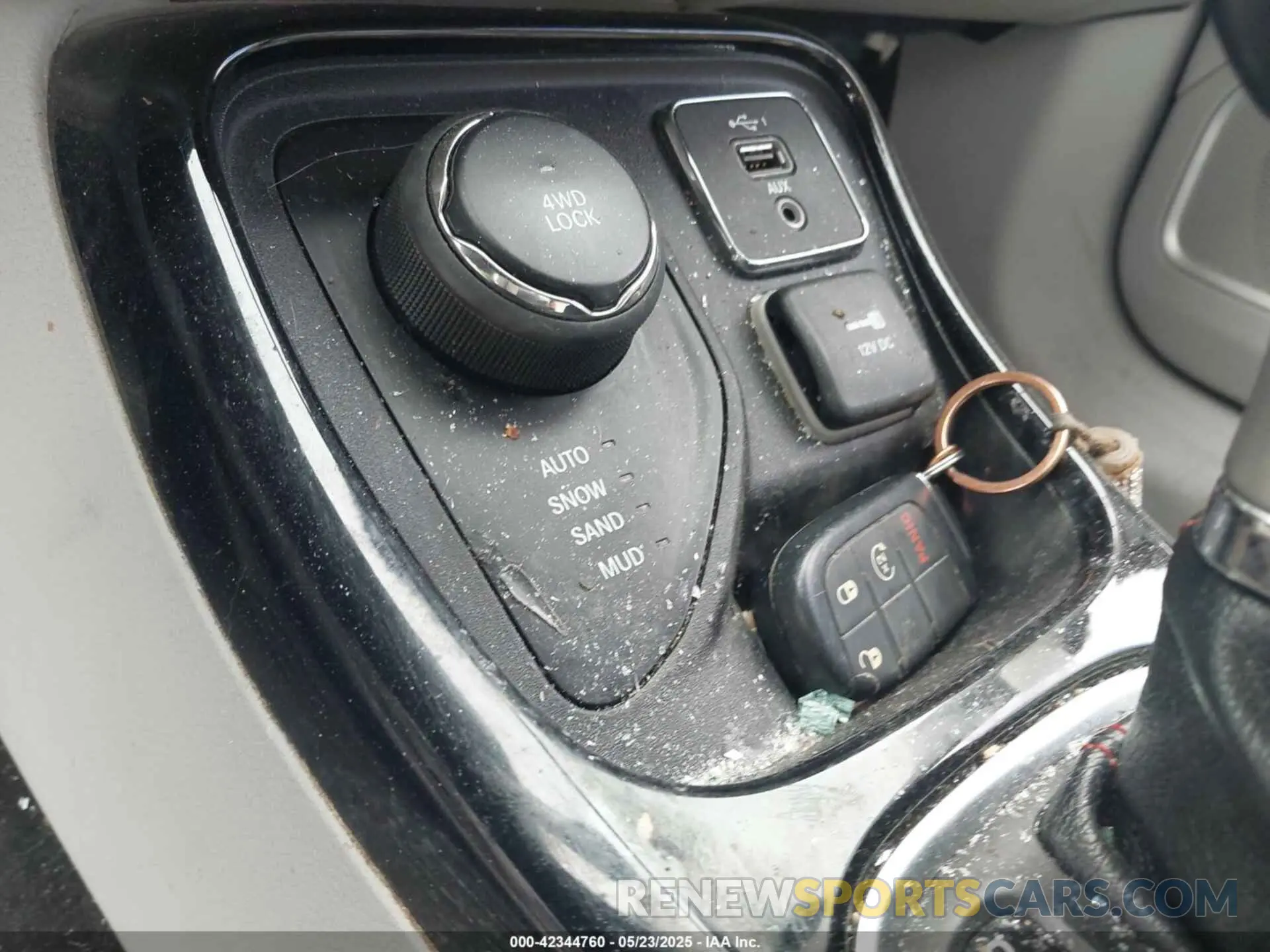 11 fotografías del automóvil dañado 3C4NJDCB4LT122066 JEEP COMPASS 2020