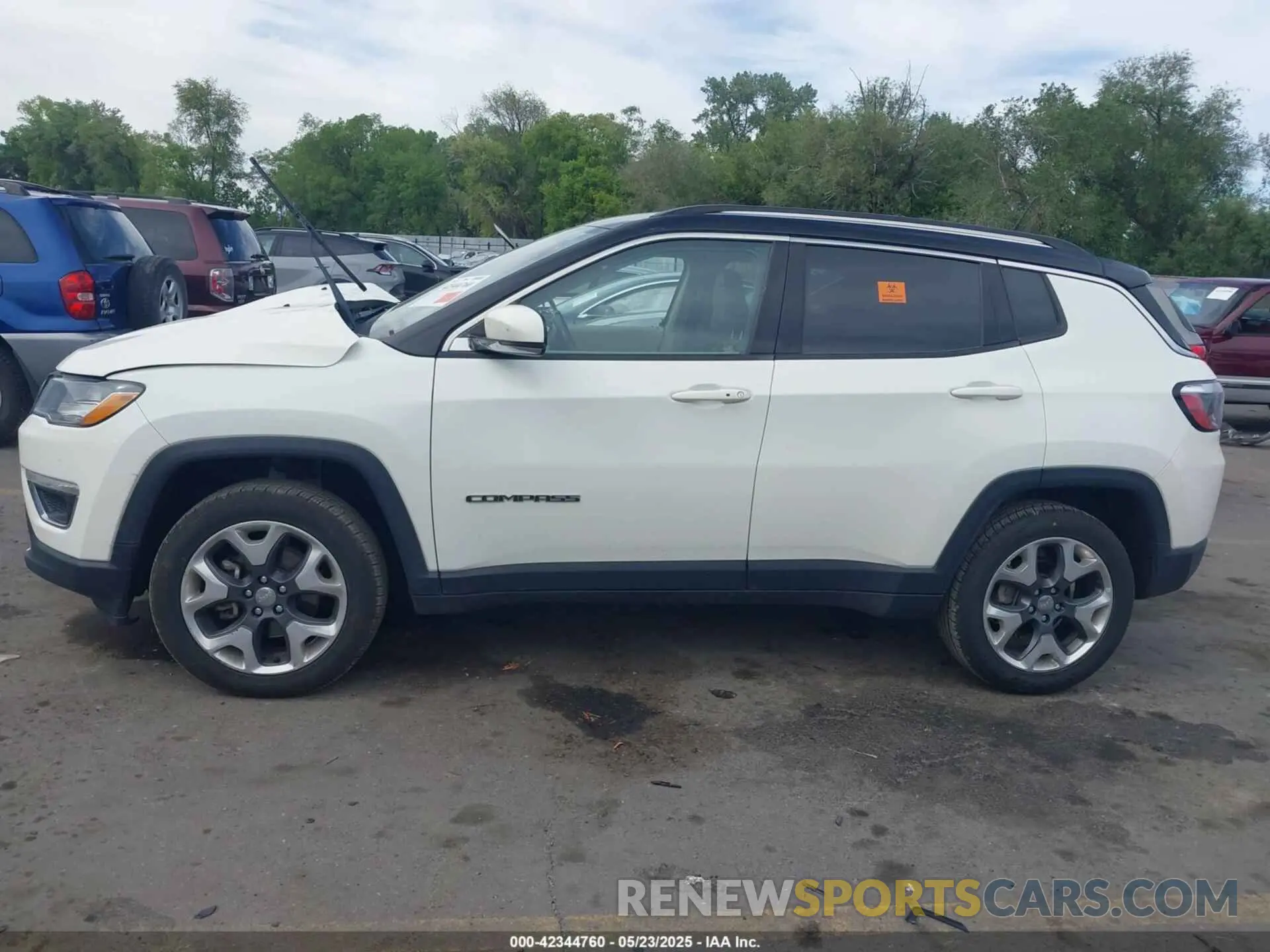 14 fotografías del automóvil dañado 3C4NJDCB4LT122066 JEEP COMPASS 2020