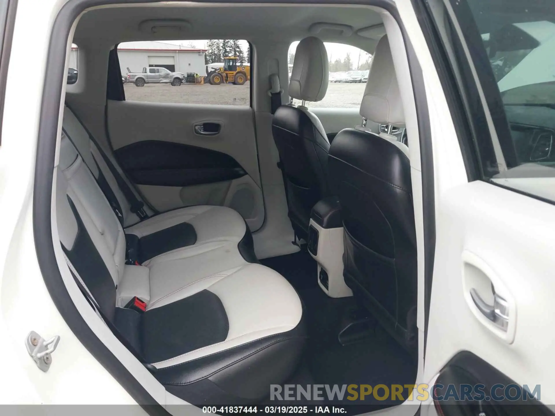 8 fotografías del automóvil dañado 3C4NJDCB5LT153584 JEEP COMPASS 2020