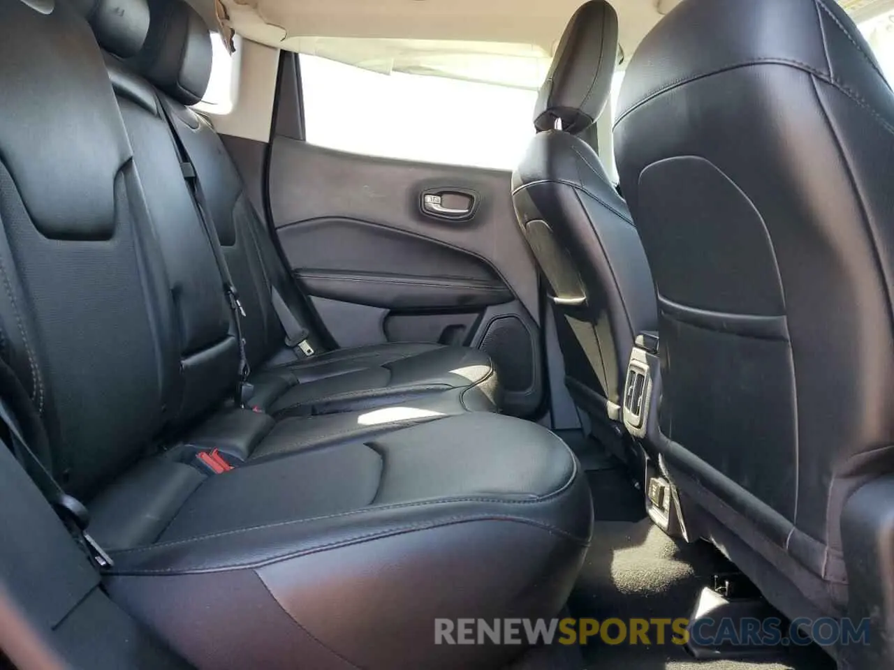 11 fotografías del automóvil dañado 3C4NJDCB7LT233906 JEEP COMPASS 2020