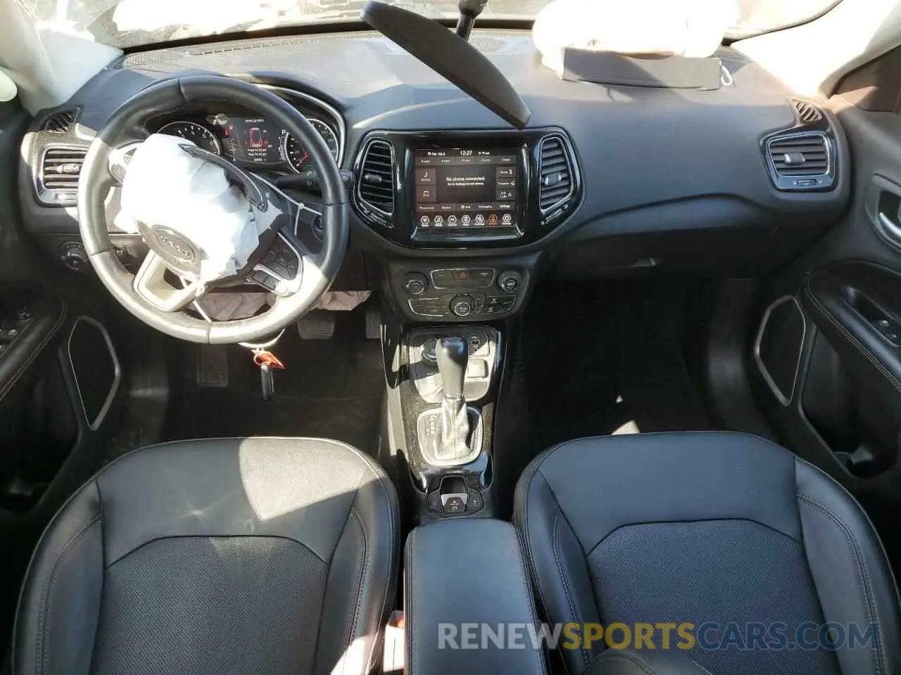 8 fotografías del automóvil dañado 3C4NJDCB7LT233906 JEEP COMPASS 2020