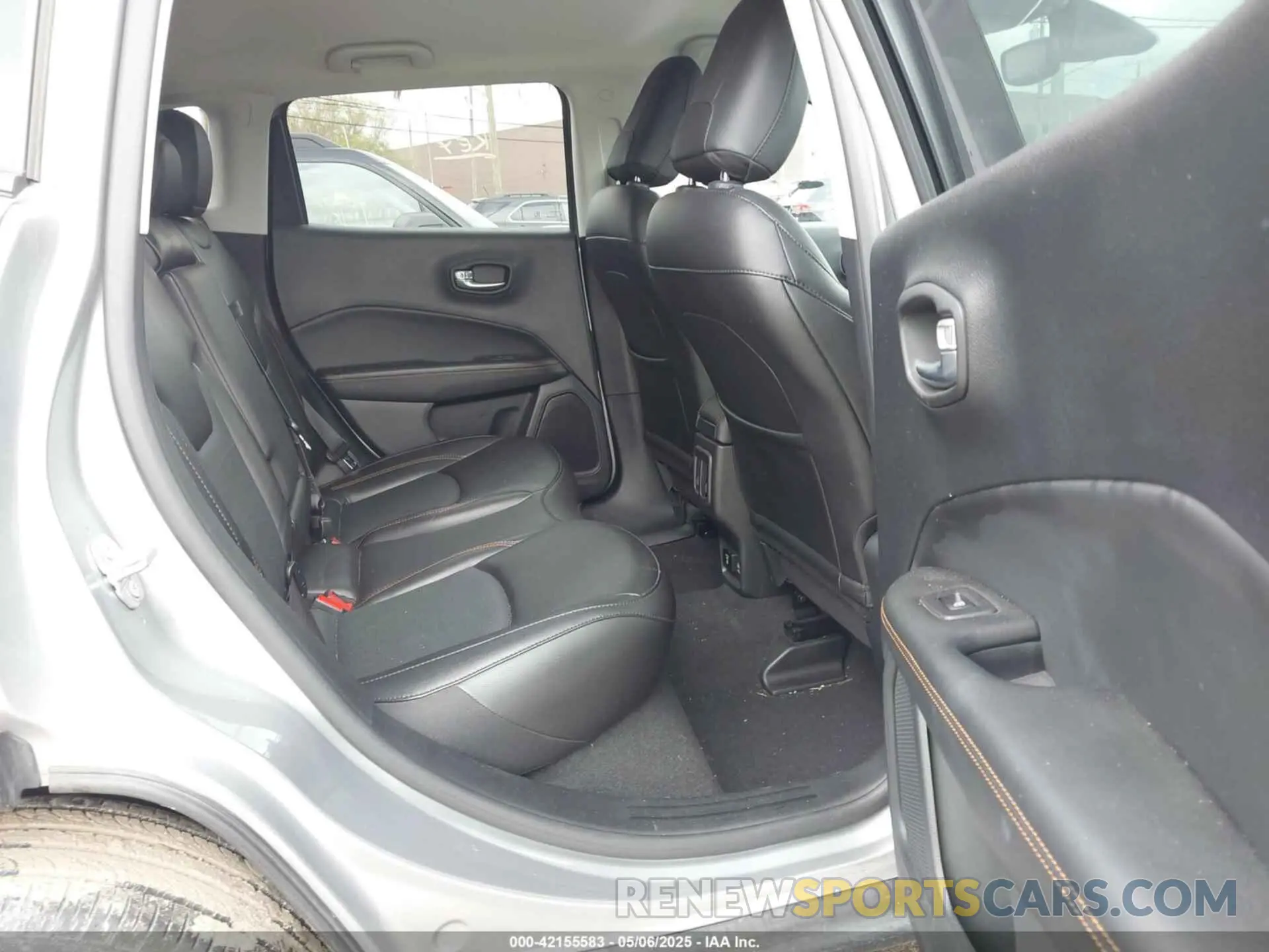 8 fotografías del automóvil dañado 3C4NJDCB7LT233985 JEEP COMPASS 2020