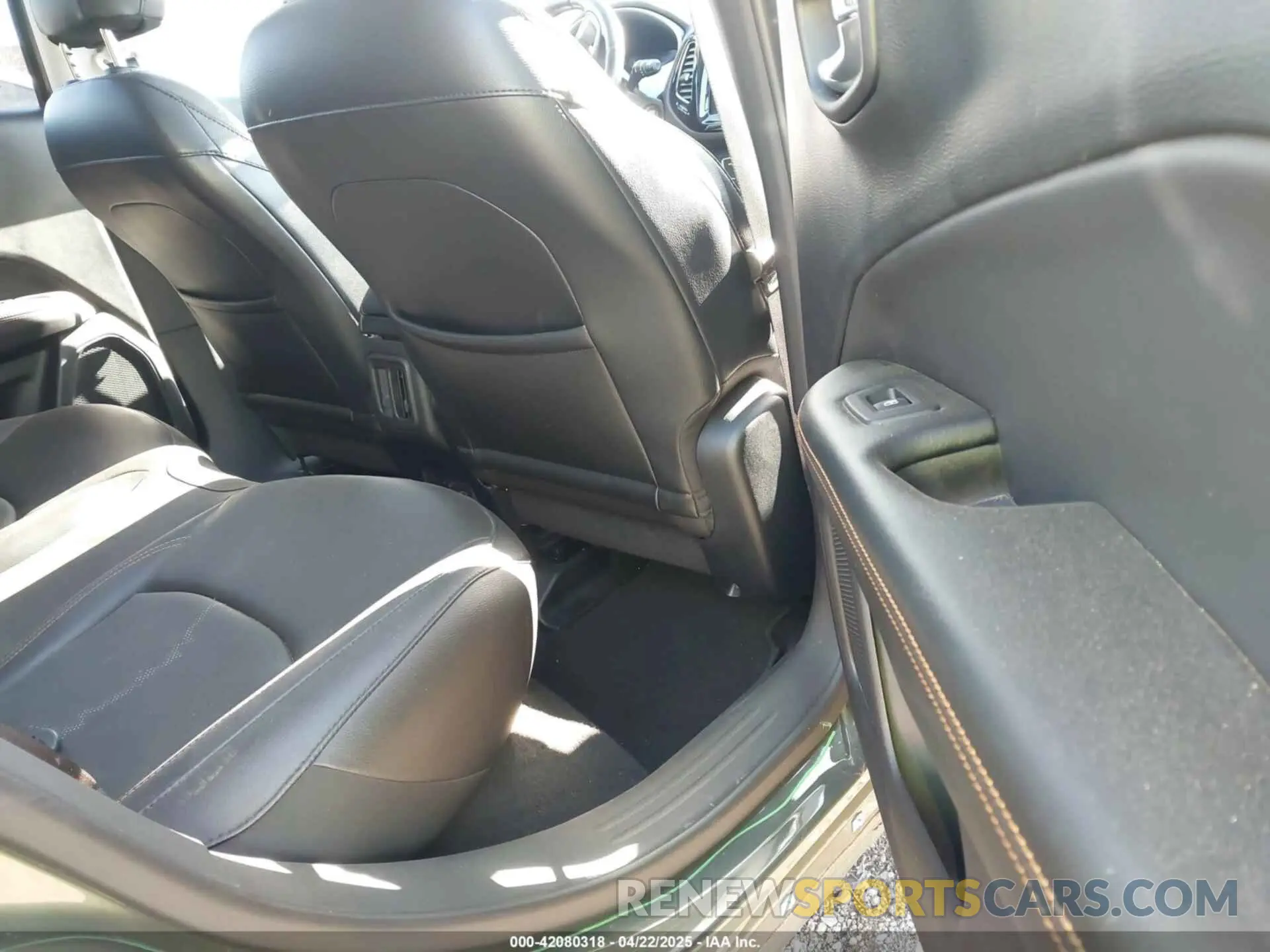 8 fotografías del automóvil dañado 3C4NJDCB8LT146337 JEEP COMPASS 2020