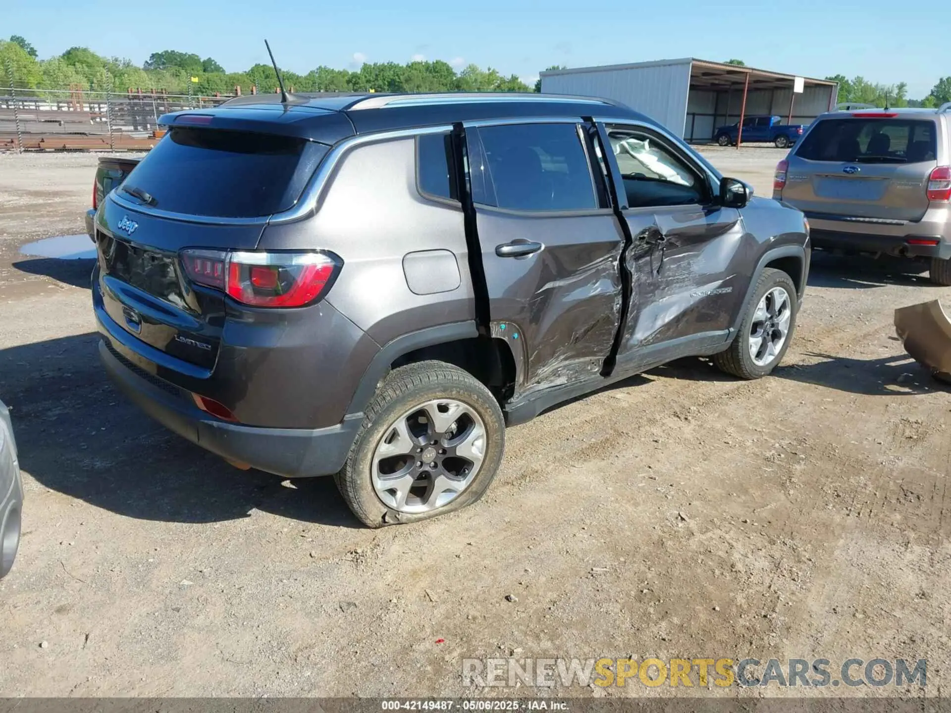 4 fotografías del automóvil dañado 3C4NJDCBXLT208708 JEEP COMPASS 2020