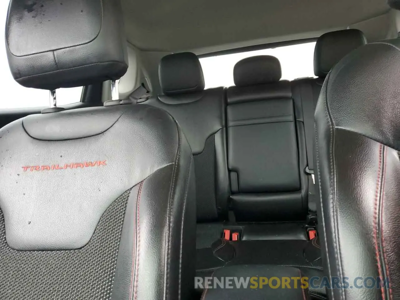 10 fotografías del automóvil dañado 3C4NJDDB1LT108933 JEEP COMPASS 2020