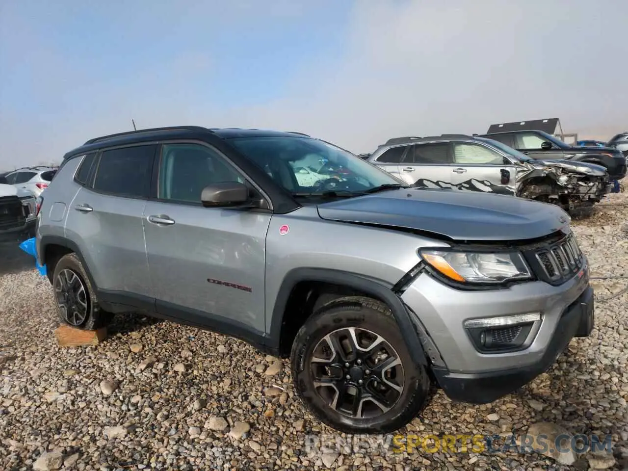 4 fotografías del automóvil dañado 3C4NJDDB1LT195653 JEEP COMPASS 2020