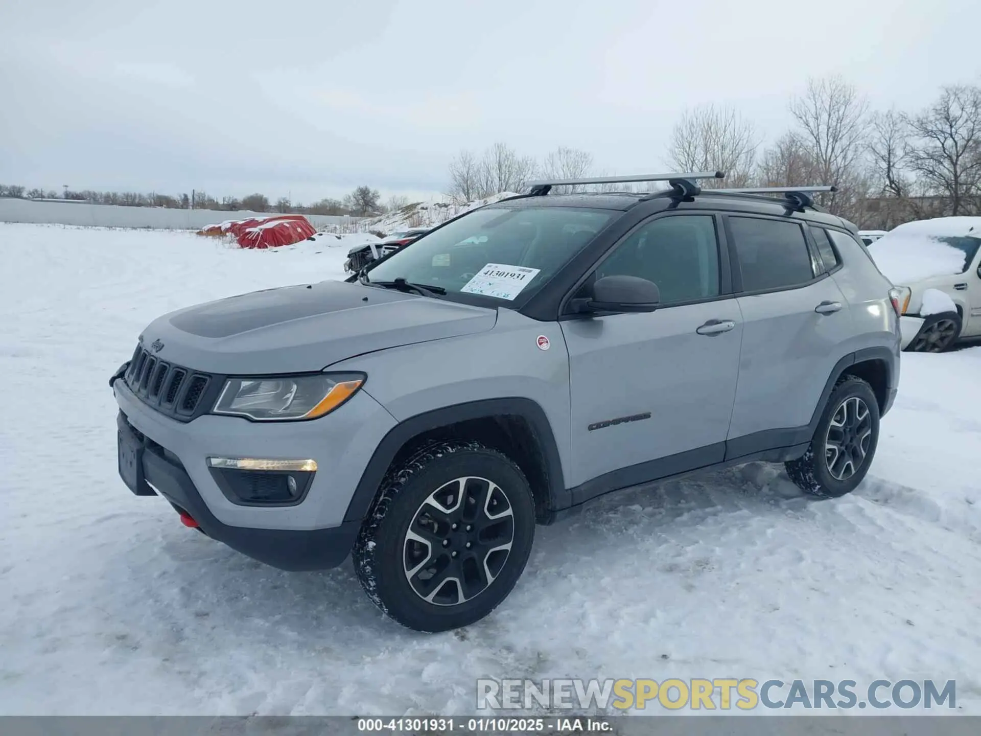 2 fotografías del automóvil dañado 3C4NJDDB1LT203329 JEEP COMPASS 2020
