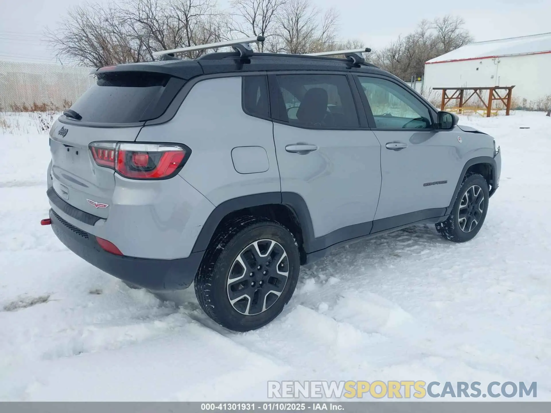 4 fotografías del automóvil dañado 3C4NJDDB1LT203329 JEEP COMPASS 2020