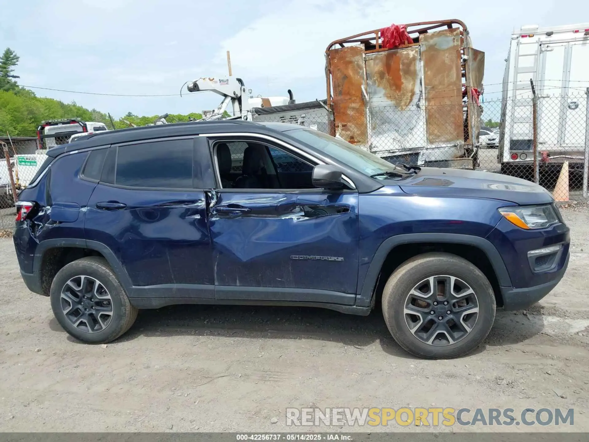 13 fotografías del automóvil dañado 3C4NJDDB1LT244981 JEEP COMPASS 2020