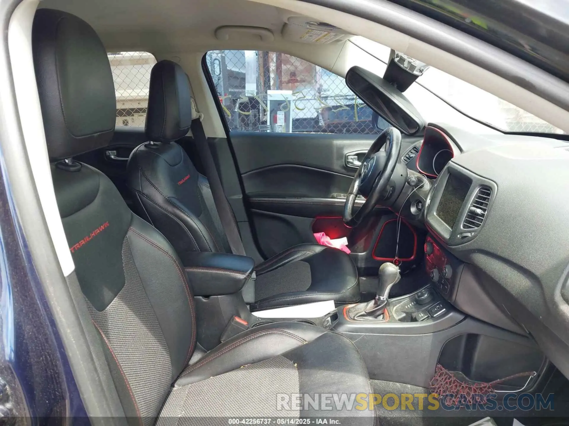 5 fotografías del automóvil dañado 3C4NJDDB1LT244981 JEEP COMPASS 2020