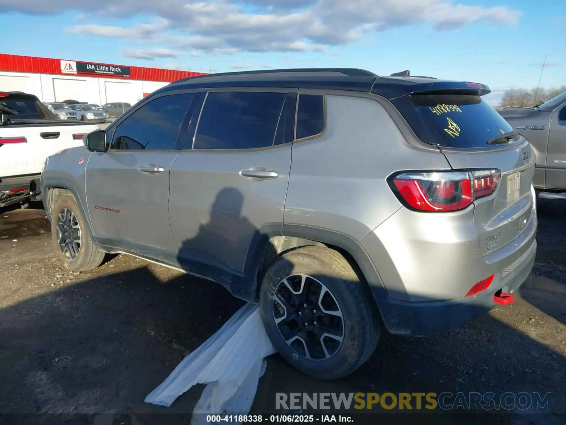 14 fotografías del automóvil dañado 3C4NJDDB2LT127619 JEEP COMPASS 2020